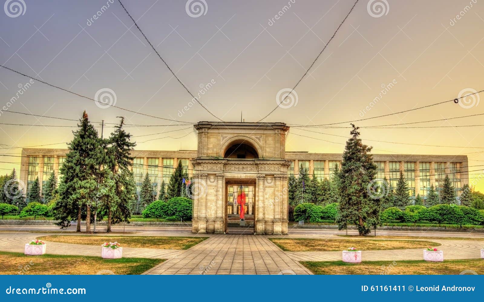 the triumphal arch and the government building in chisinau - mol