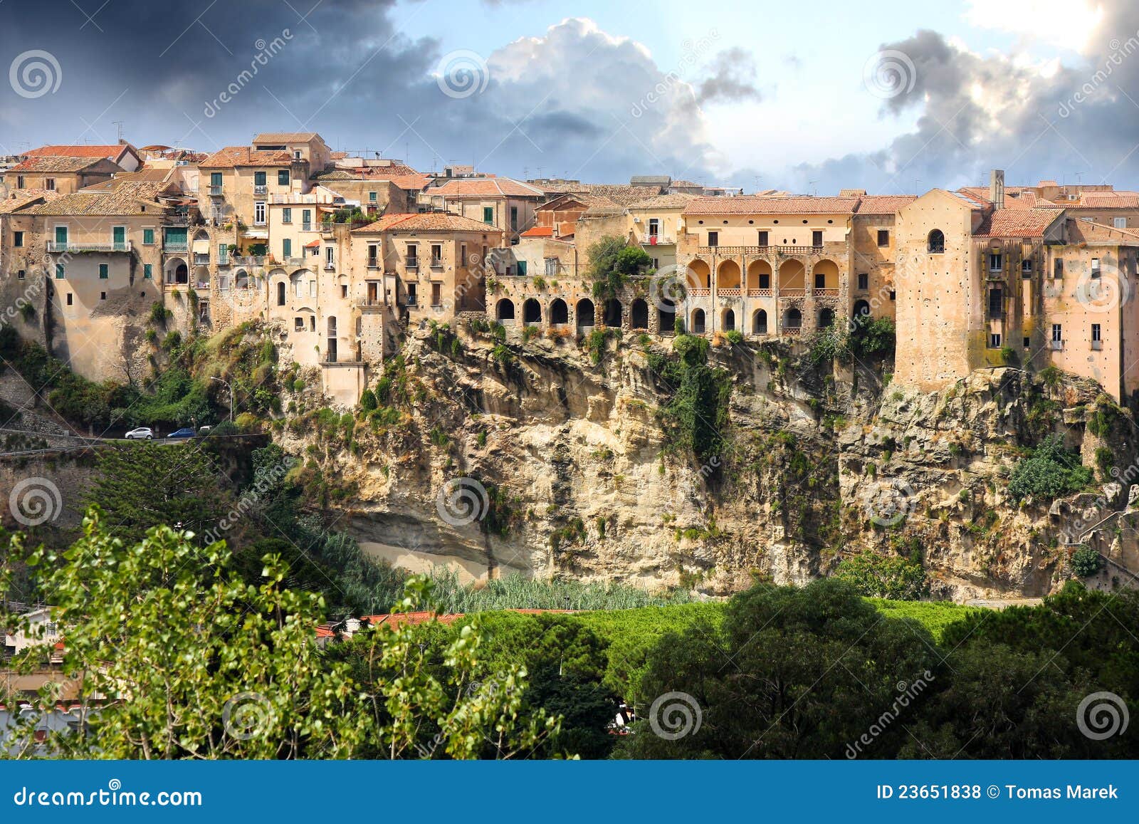 Tropea Stadt In Kalabrien, Italien Stockfoto - Bild von ...