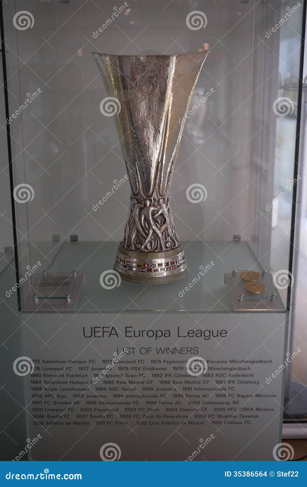 Les trophées de l'UEFA – Trophées du foot