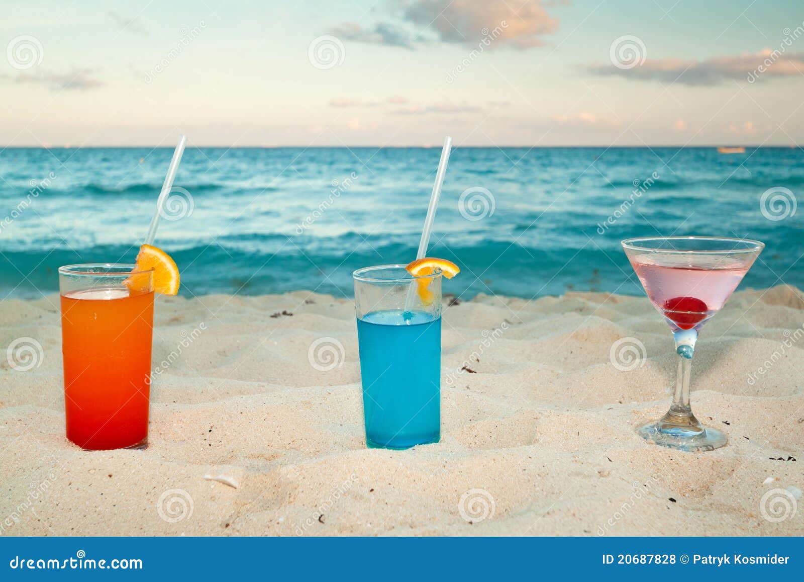 Tropical Drinks on the Beach Stock Photo - Image of garnish, cocktail