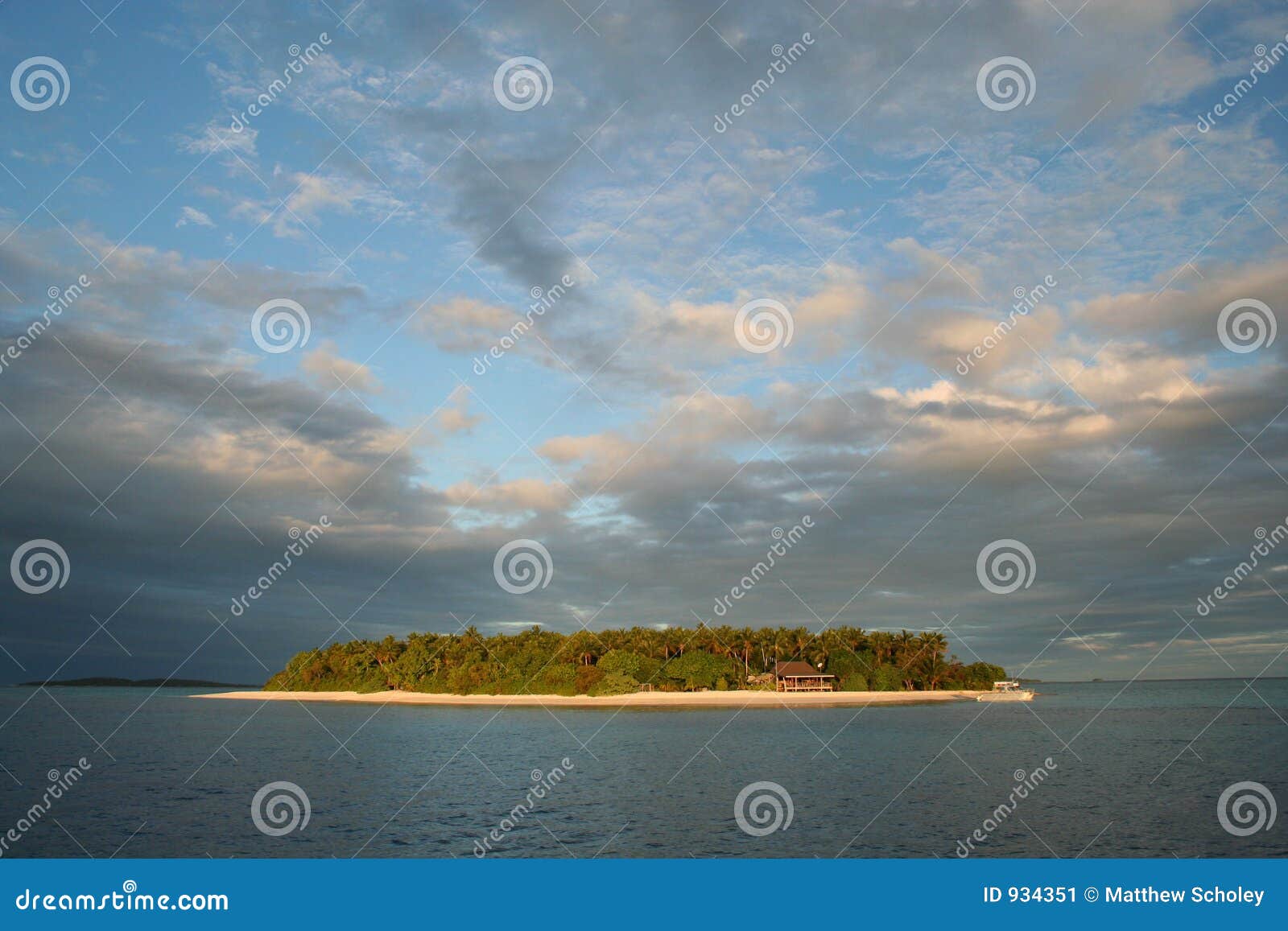 tropical paradise - mounu island, tonga, south pacific