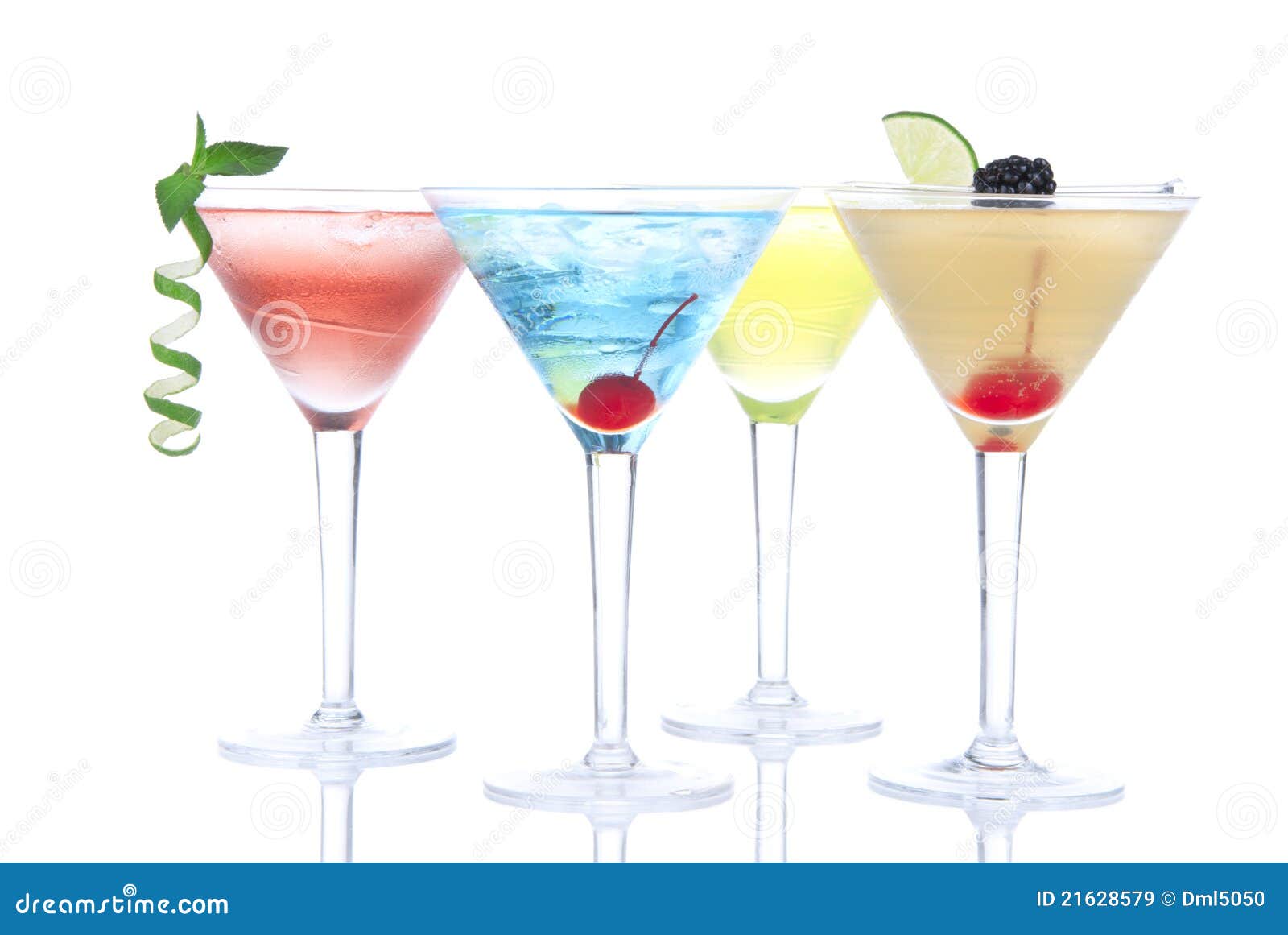 Tropische MartiniCocktails Mit Wodka Stockbild Bild von gemischt