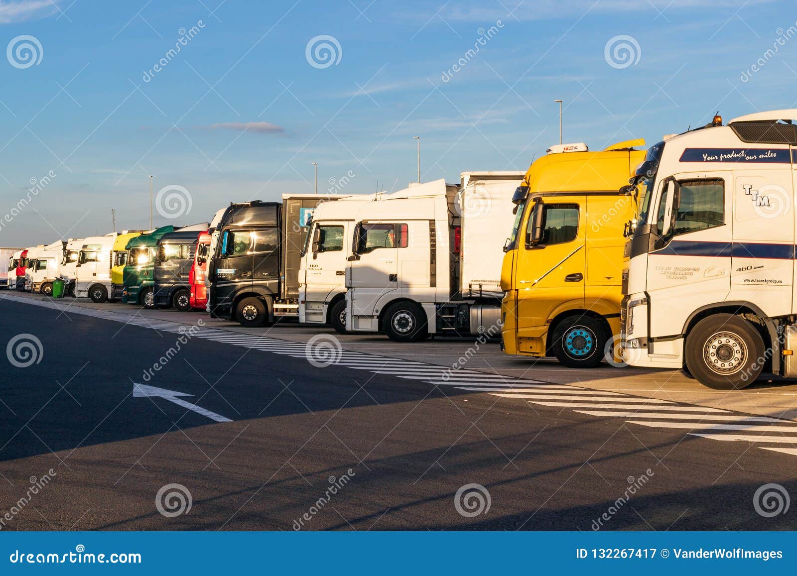 Truck overnight parking editorial photography. Image of business