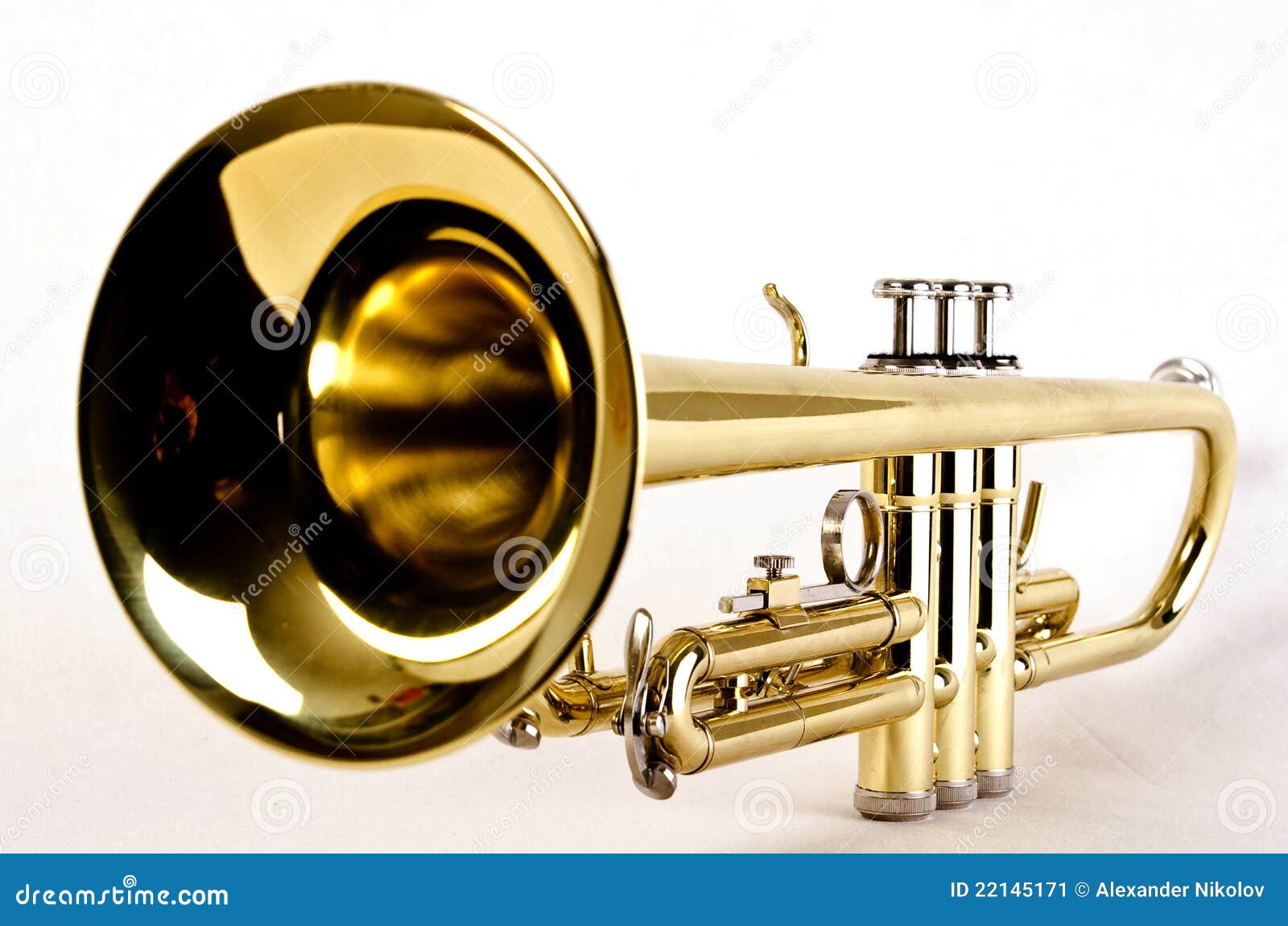 trumpet close