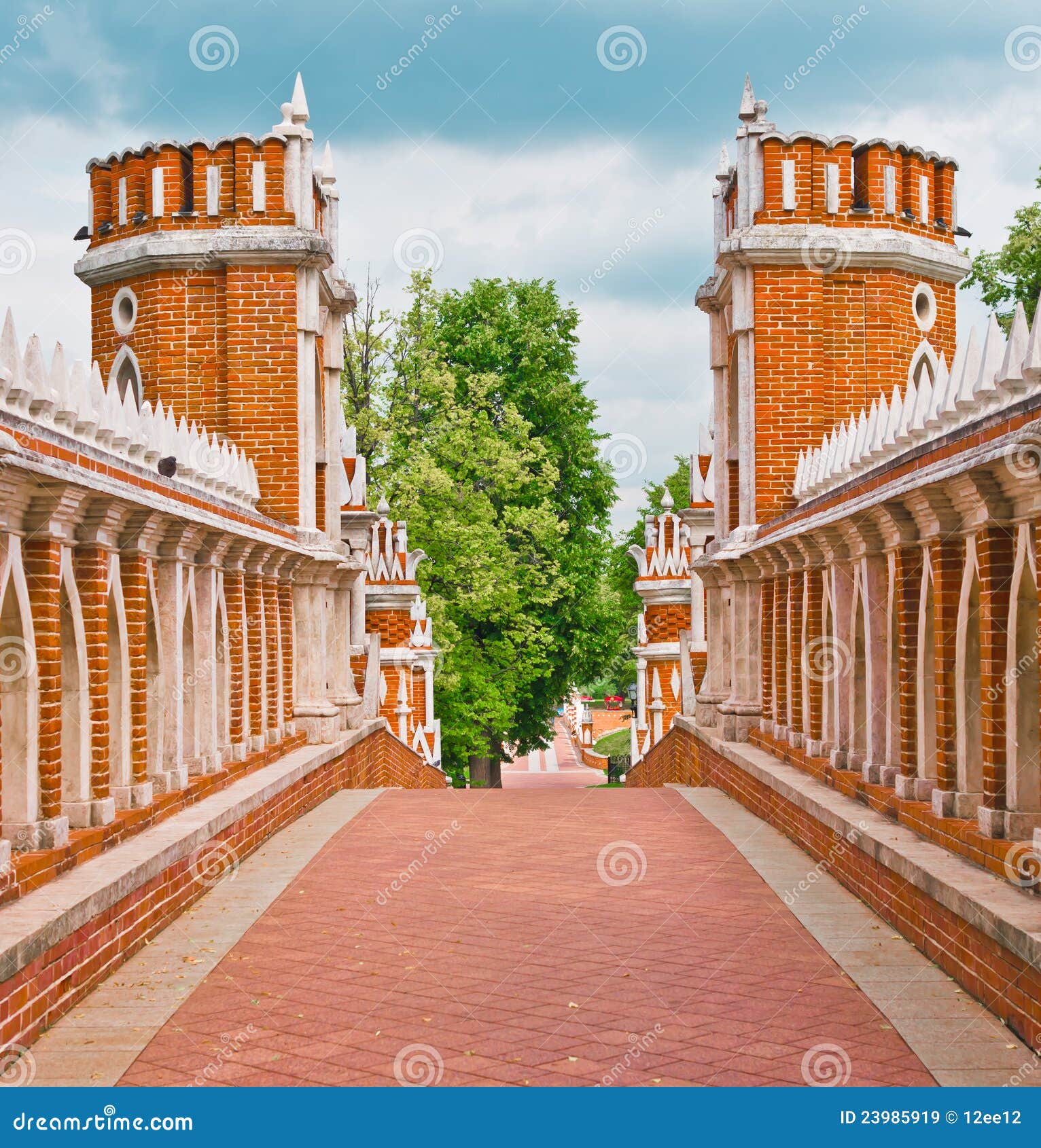 tsaritsino palace, bridge.