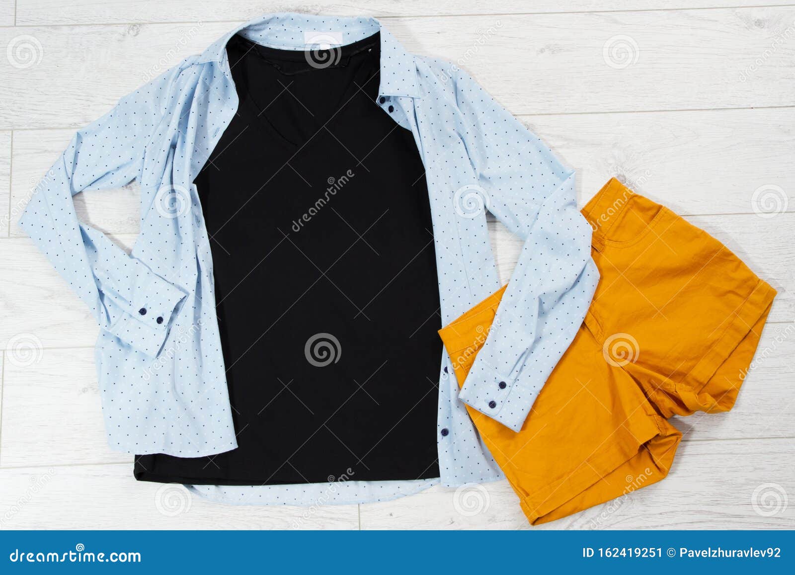 Tshirt Mock Up, T-shirt Top View, Close Up T Shirt Mock Up Flat Lay on ...