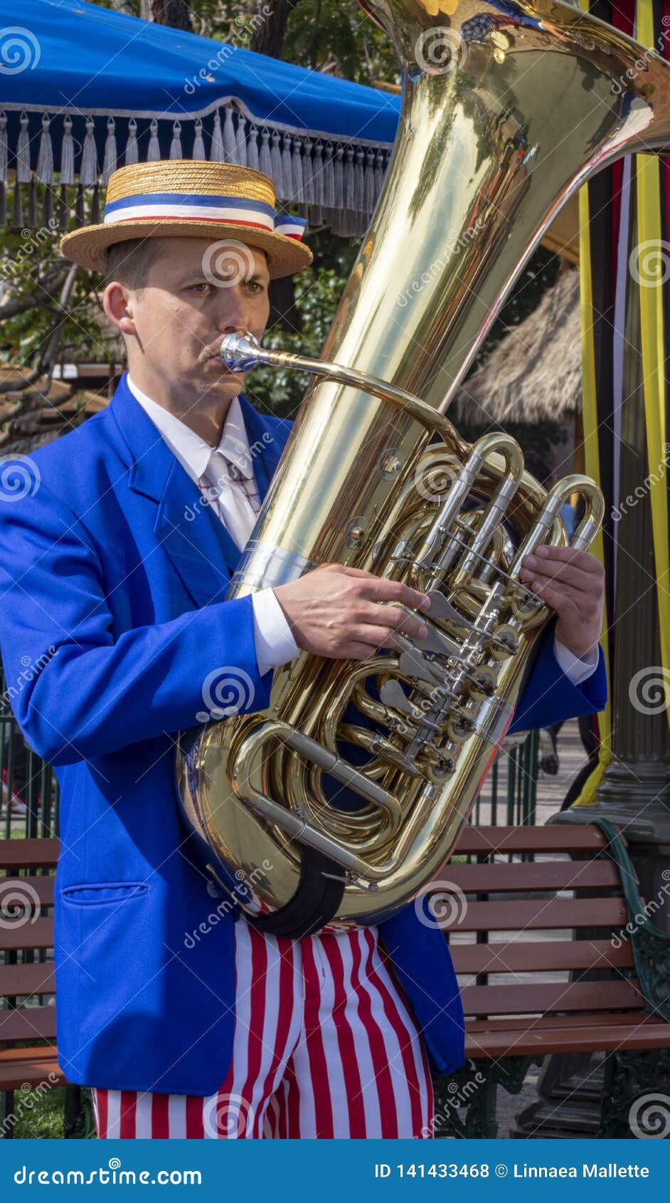 New Orleans Jazz Performer At Disneyland Anaheim Editorial