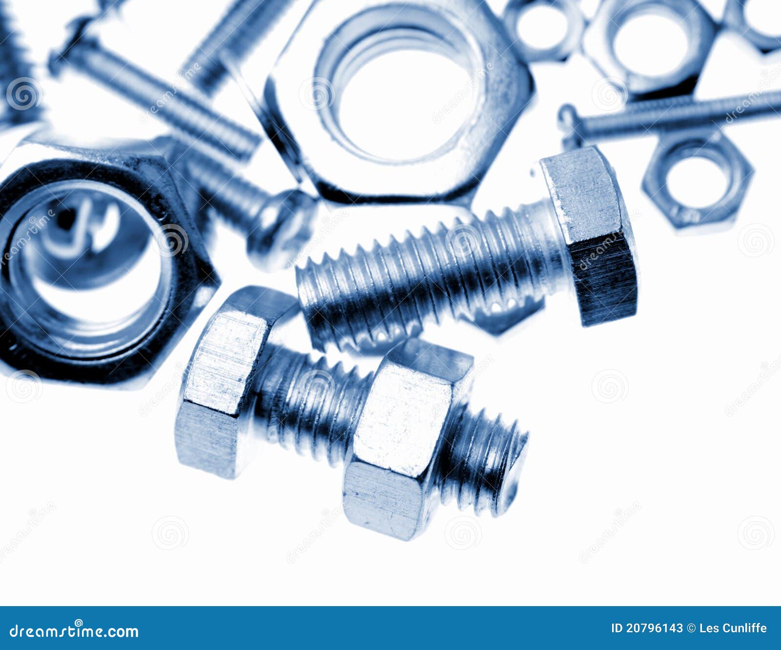 Tuercas y tornillos imagen de archivo. Imagen de acero 20796143