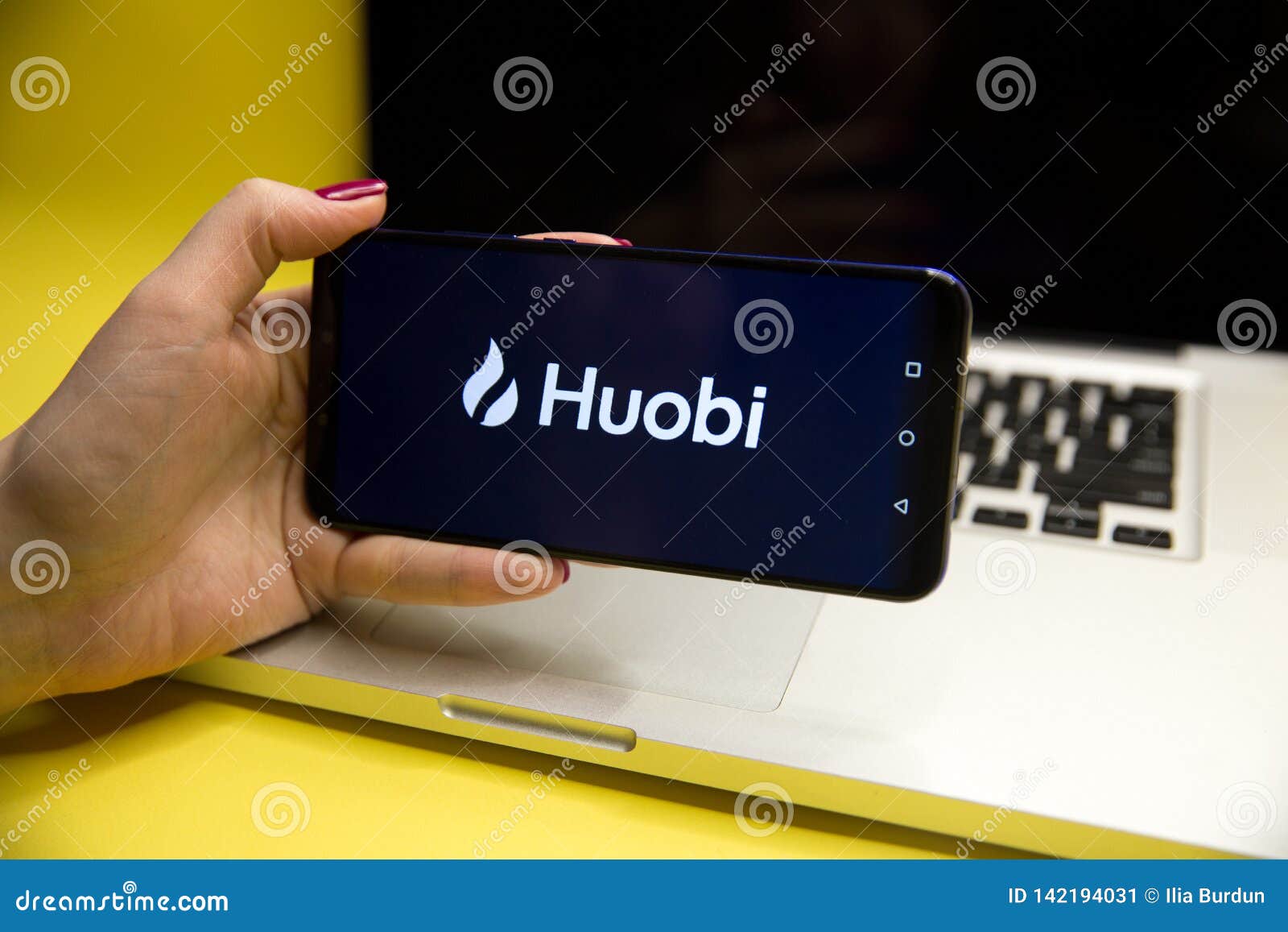 Tula, Russia - JANUARY 29, 2019: Huobi Global Mobile App ...