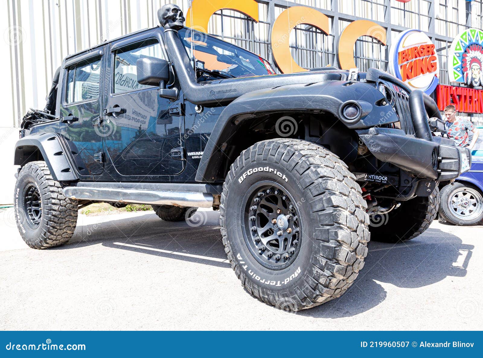 Tuned Jeep Wrangler Vehicle with All Terrain Tires Editorial Photography -  Image of power, tour: 219960507