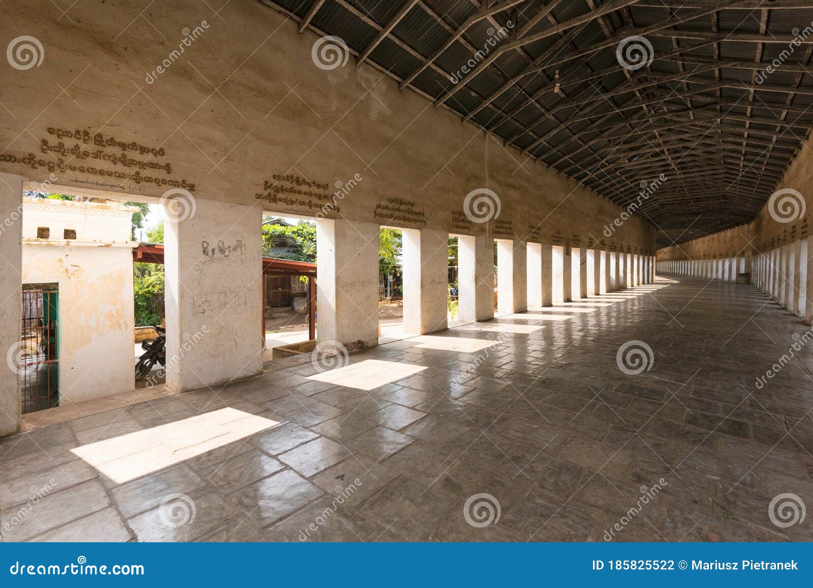 Tunnel Entrance To Shwezigon Pagoda in Bagan Myanmar, Burma Editorial ...