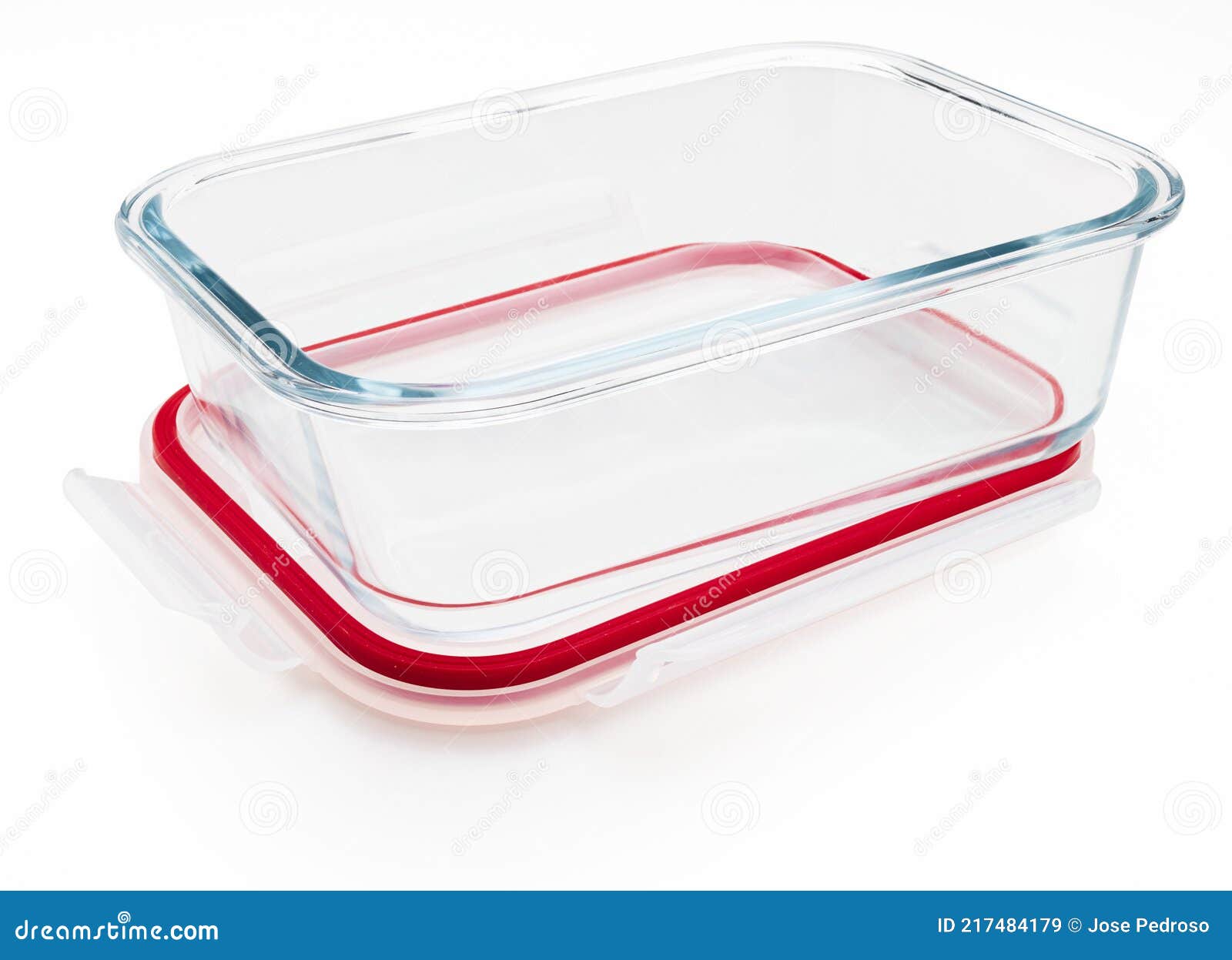 Tupperware En Verre Fermé Et Vide. Isolé.