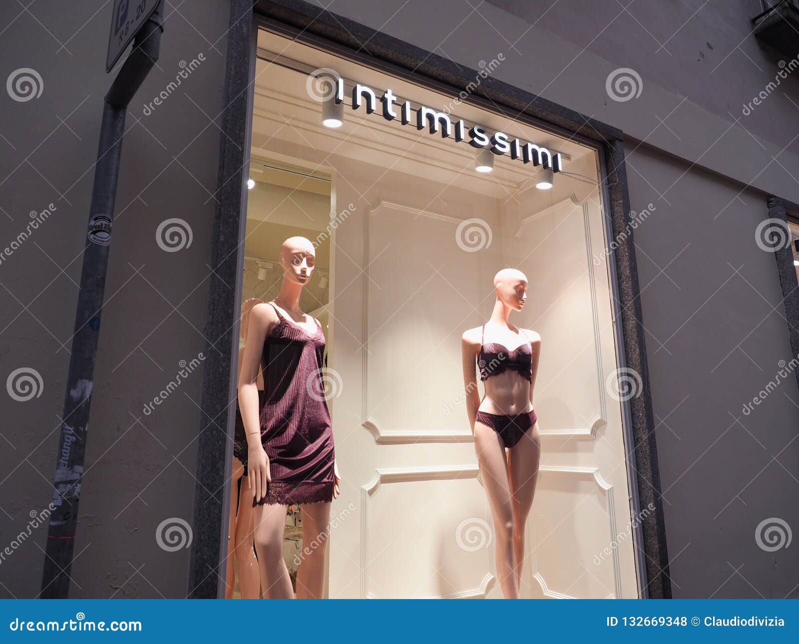 Intimissimi Window Stock Photos - Free & Royalty-Free Stock Photos from  Dreamstime