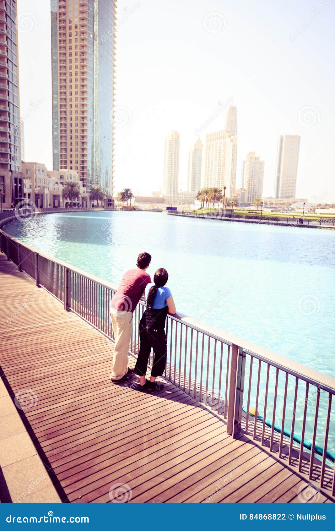 Turistas Que Hacen Turismo En Dubai Foto De Archivo Imagen De Turismo Turistas 8486