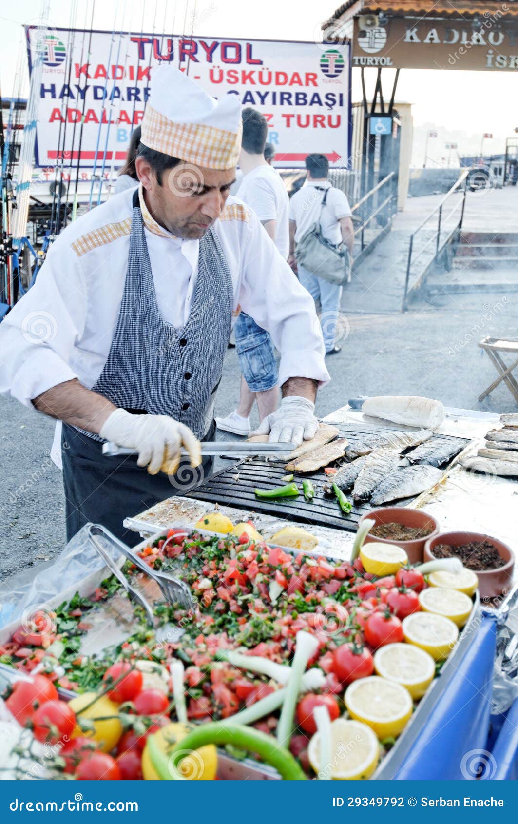 Turk grilling sardines editorial photography. Image of istanbul 29349792