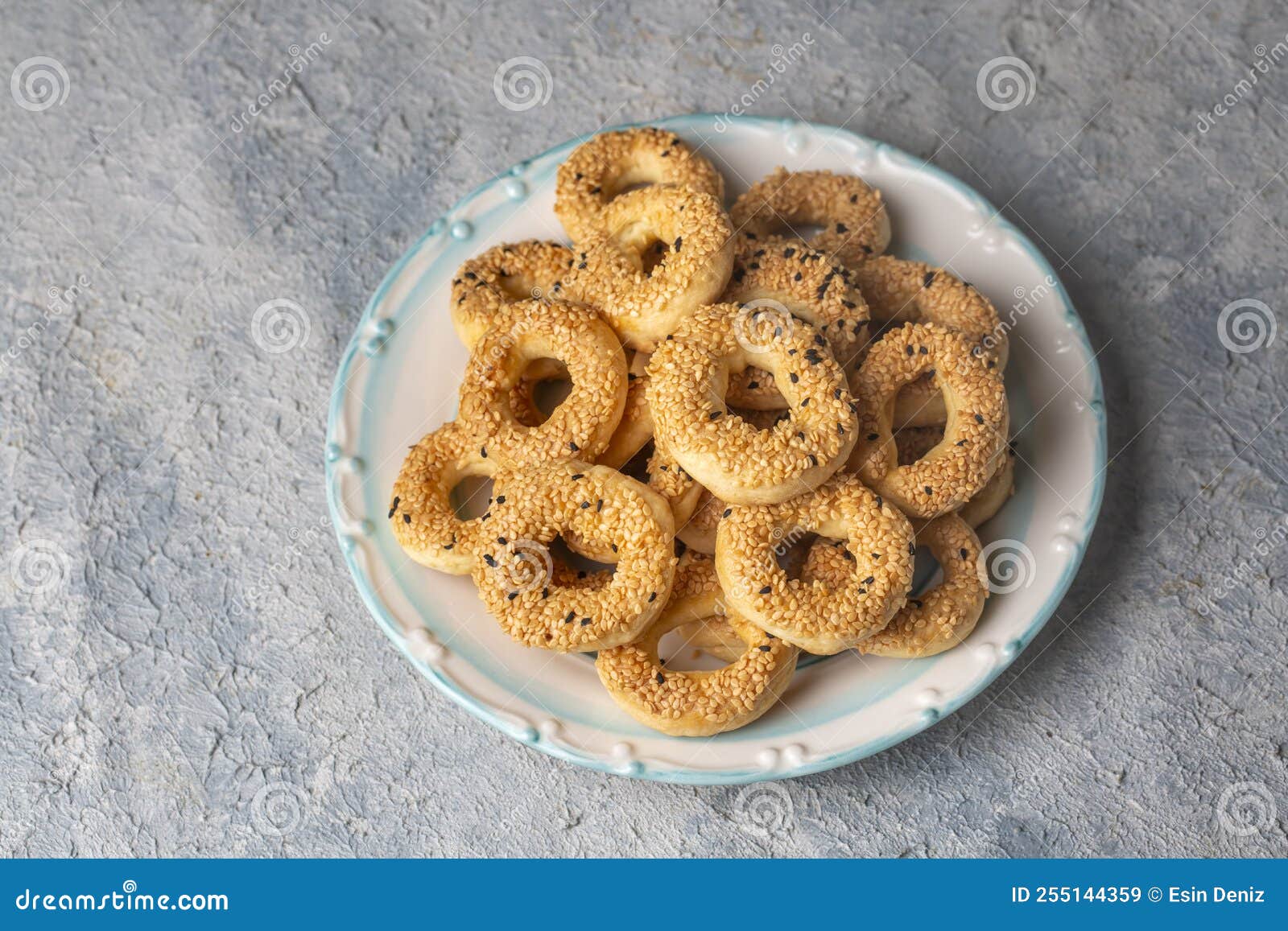 Turkish Bagel with Sesame Seeds or Salty Ring Cookies. Turkish Name ...