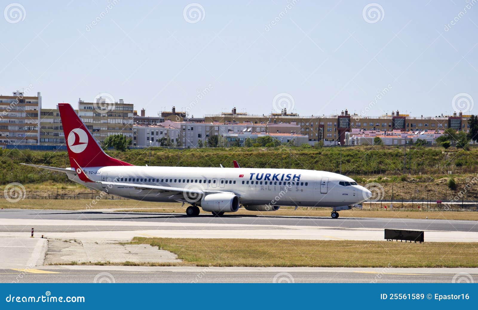 TURKISH, Boeing 737-800. OPORTO, PORTUGAL - JULY 1: Turkish Airlines resumes its service to Ulaanbaatar in Mongolia after 15 years. A Turkish Airlines aircraft landing at the Francisco Sa Carneiro Airport on July 1, 2012 in Oporto, Portugal.