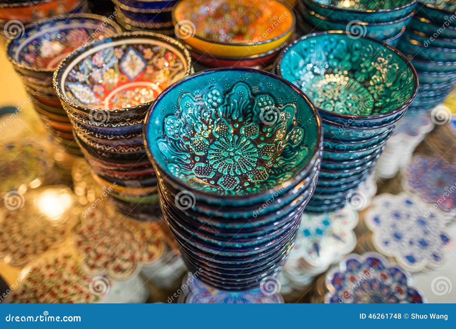 turkish chinaware in grand bazaar