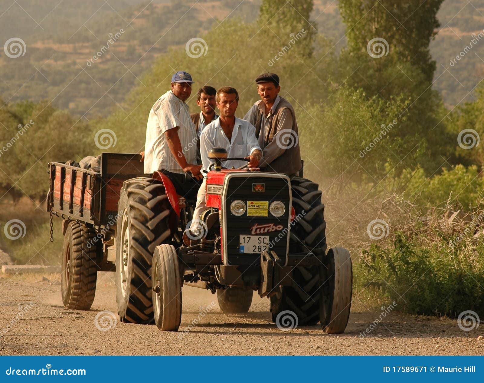 Turkish Farm Workers editorial photo. Image of world 17589671