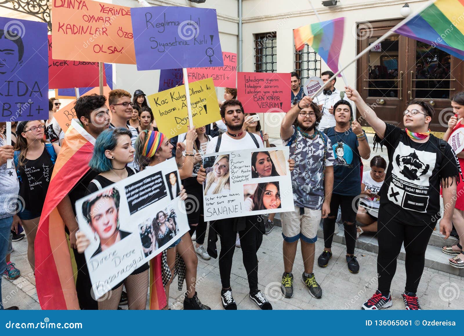 San Bernardino Valley College Gay Students Find Support In College's Gsa Club San Bernardino Sun