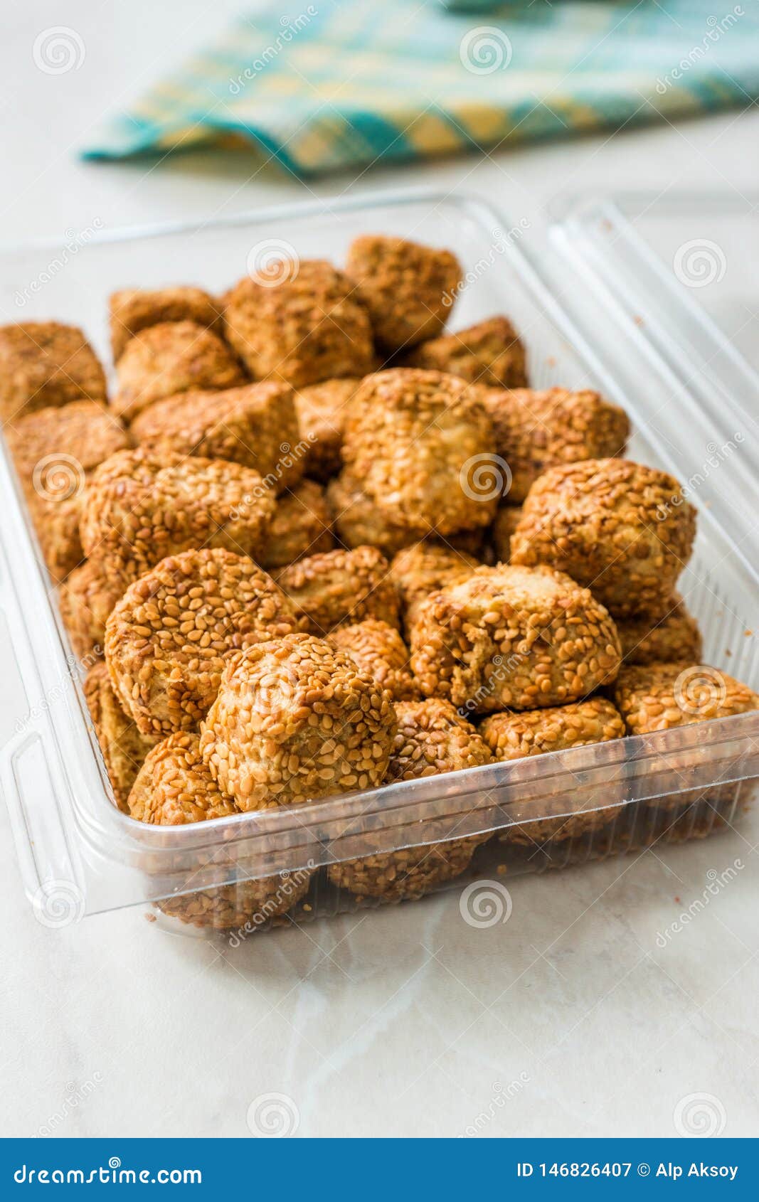 Turkish Salty Bakery Bagel Balls Kahke Simit with Sesame Seeds / Salted ...