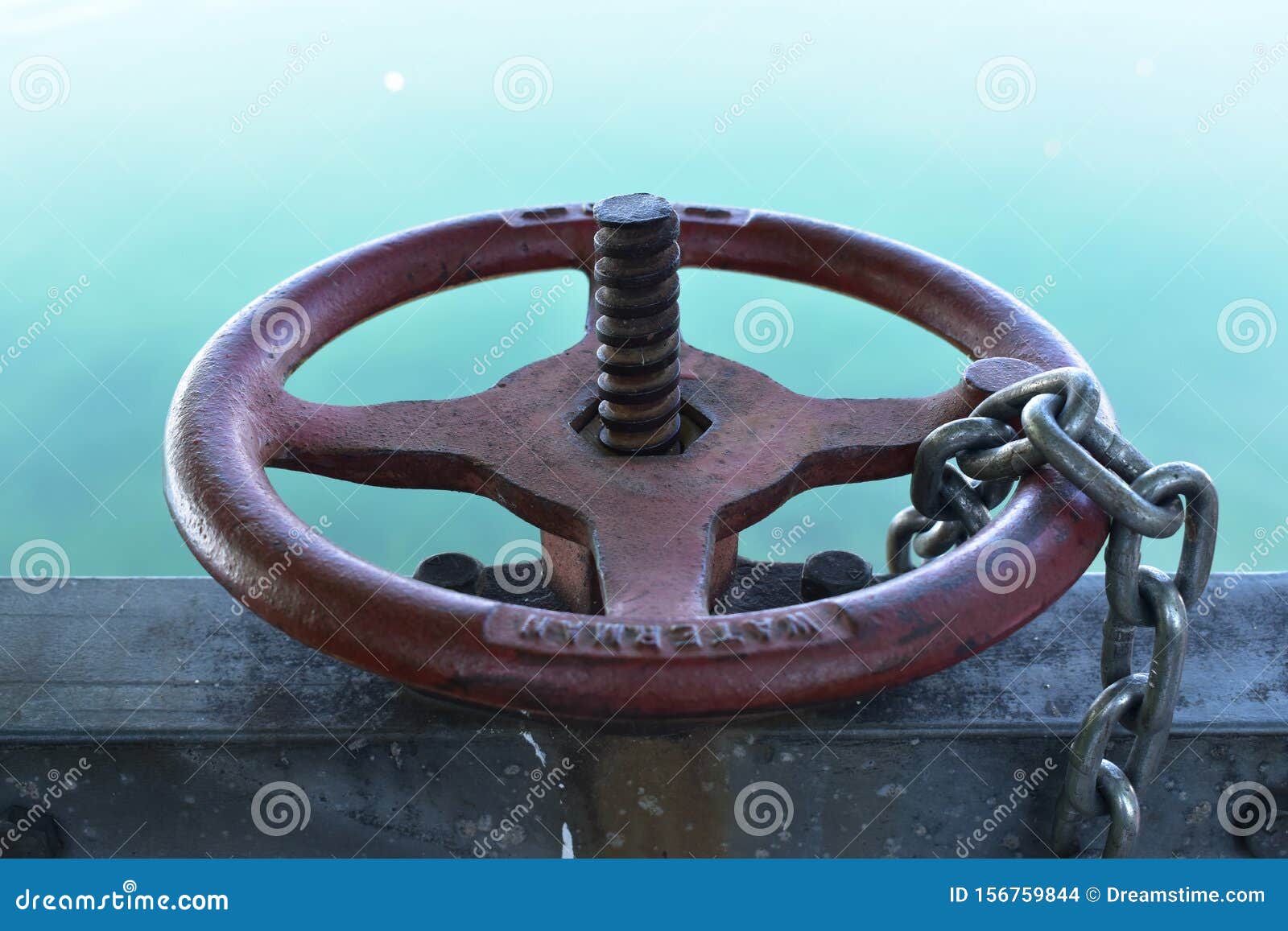 turning wheel locked with chain