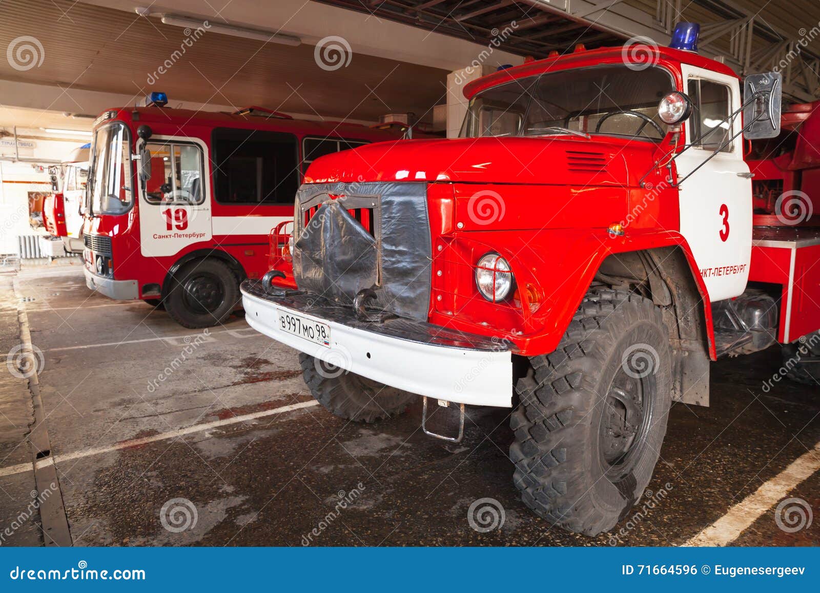 Turntable Ladder Fire Truck AL-30. ZIL 131 Editorial Photo - Image of