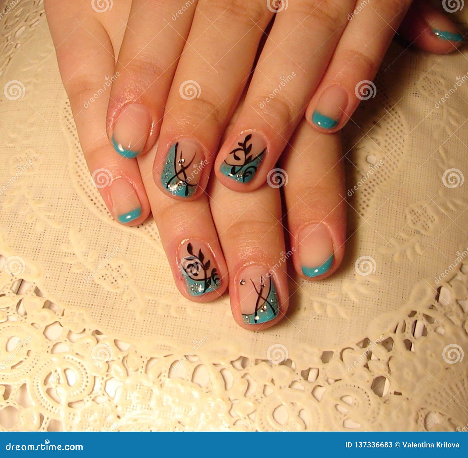Turquoise Manicure with a Pattern. Stock Image - Image of kremlin, gray:  137336683
