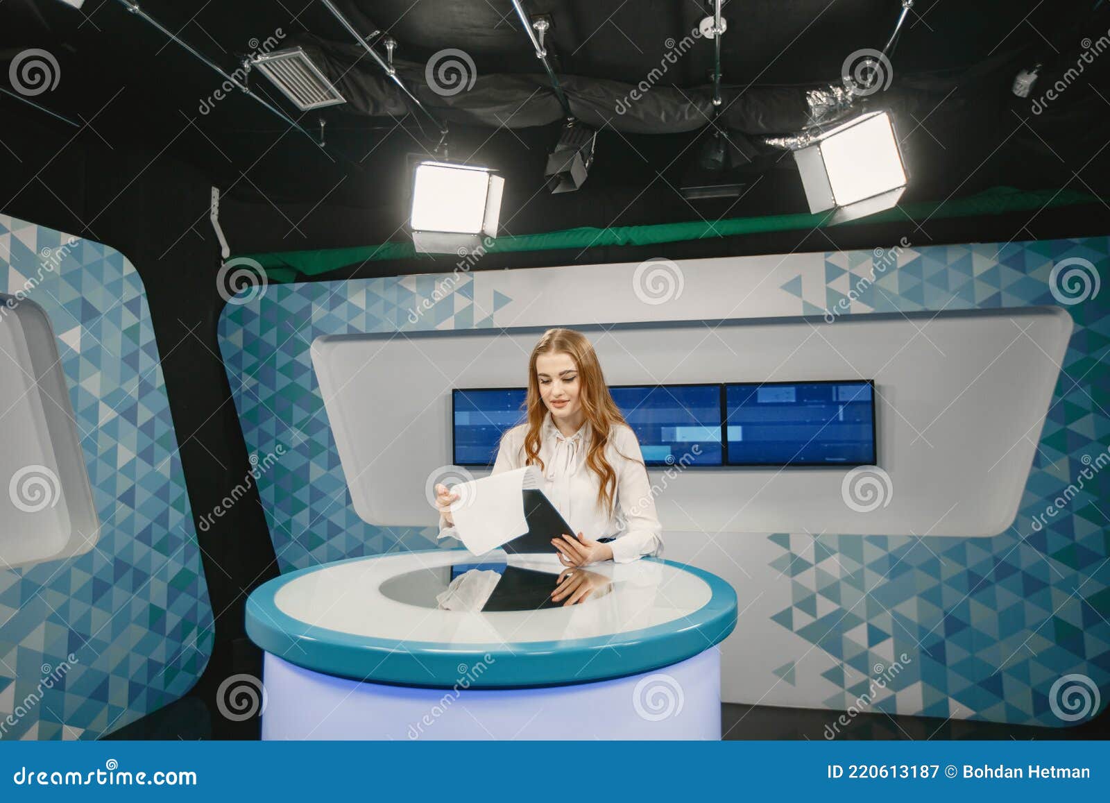 tv girl presentation