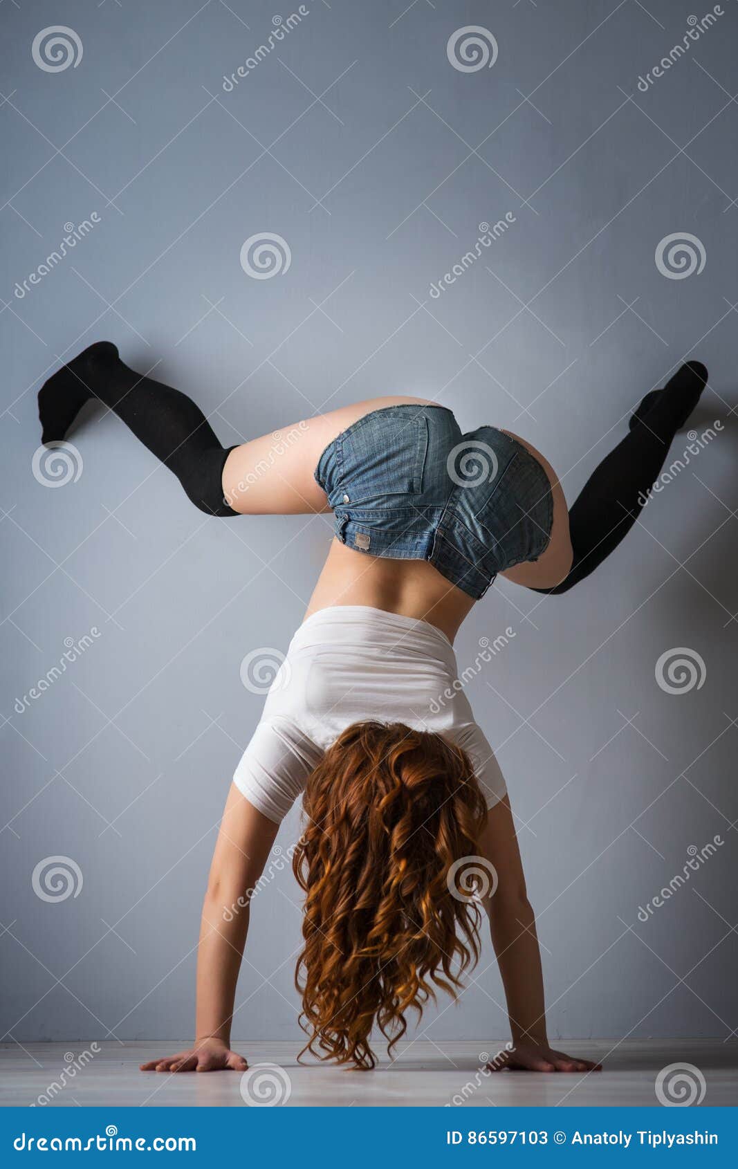 girl dancing inshort jean shorts girl dancing inshort jean shorts