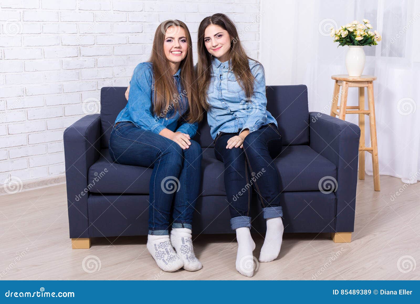 girls room sofa