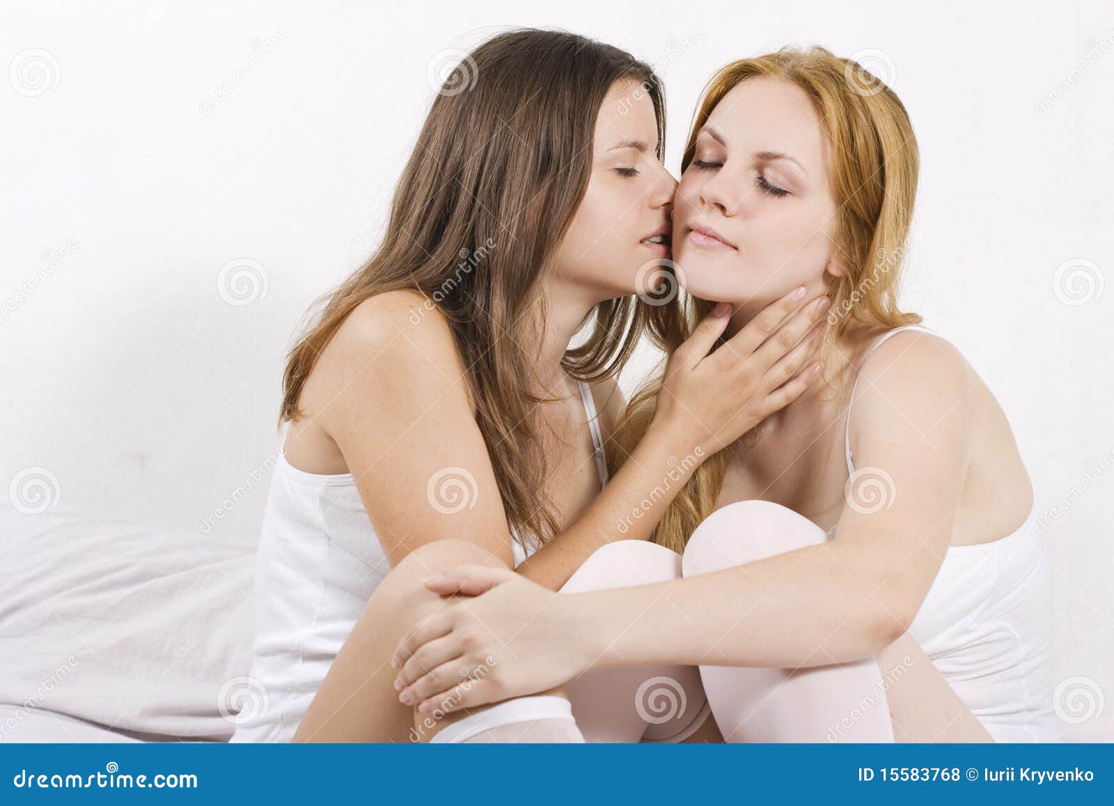 Beautiful Lesbian Women 11