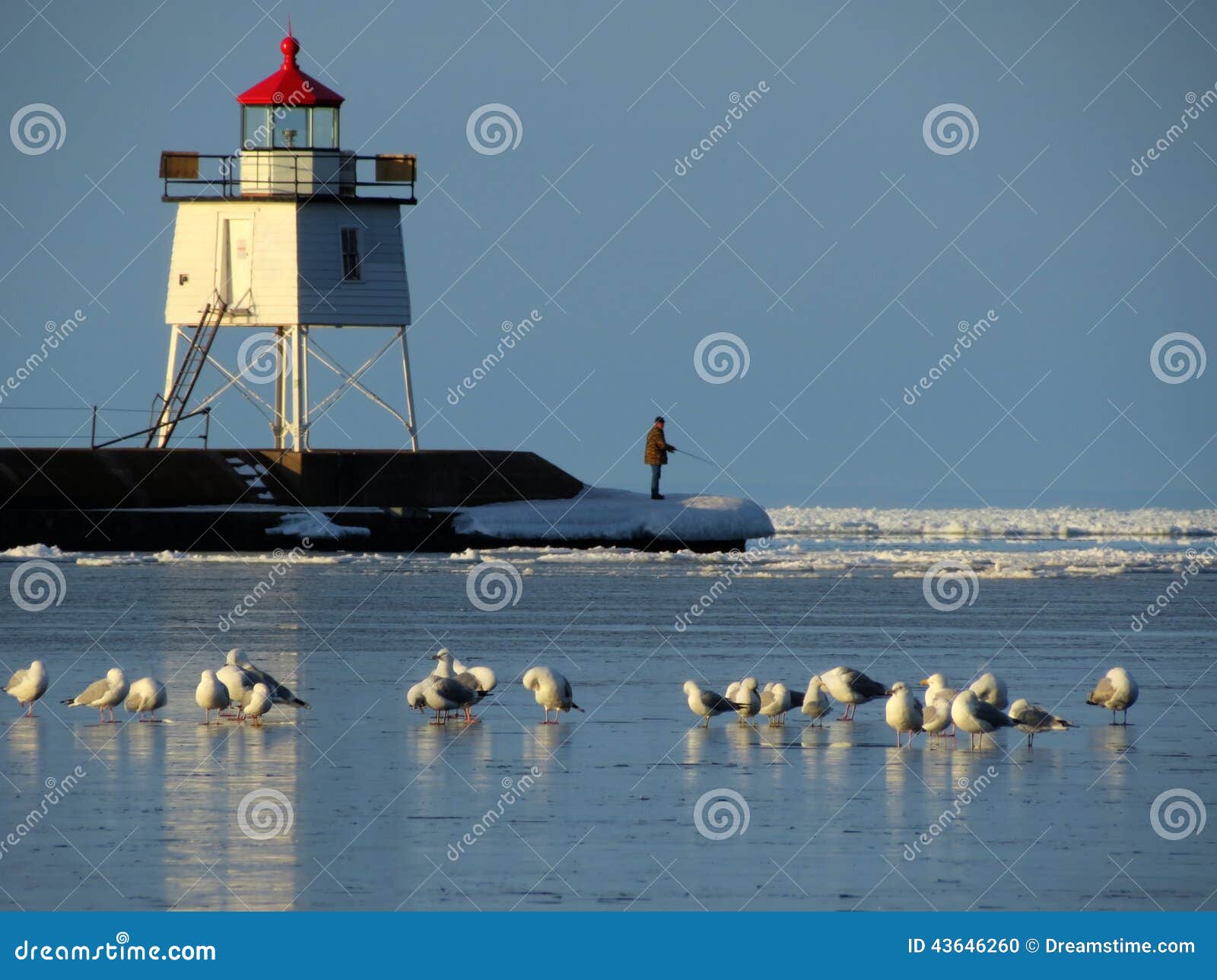 two harbors lighthouse