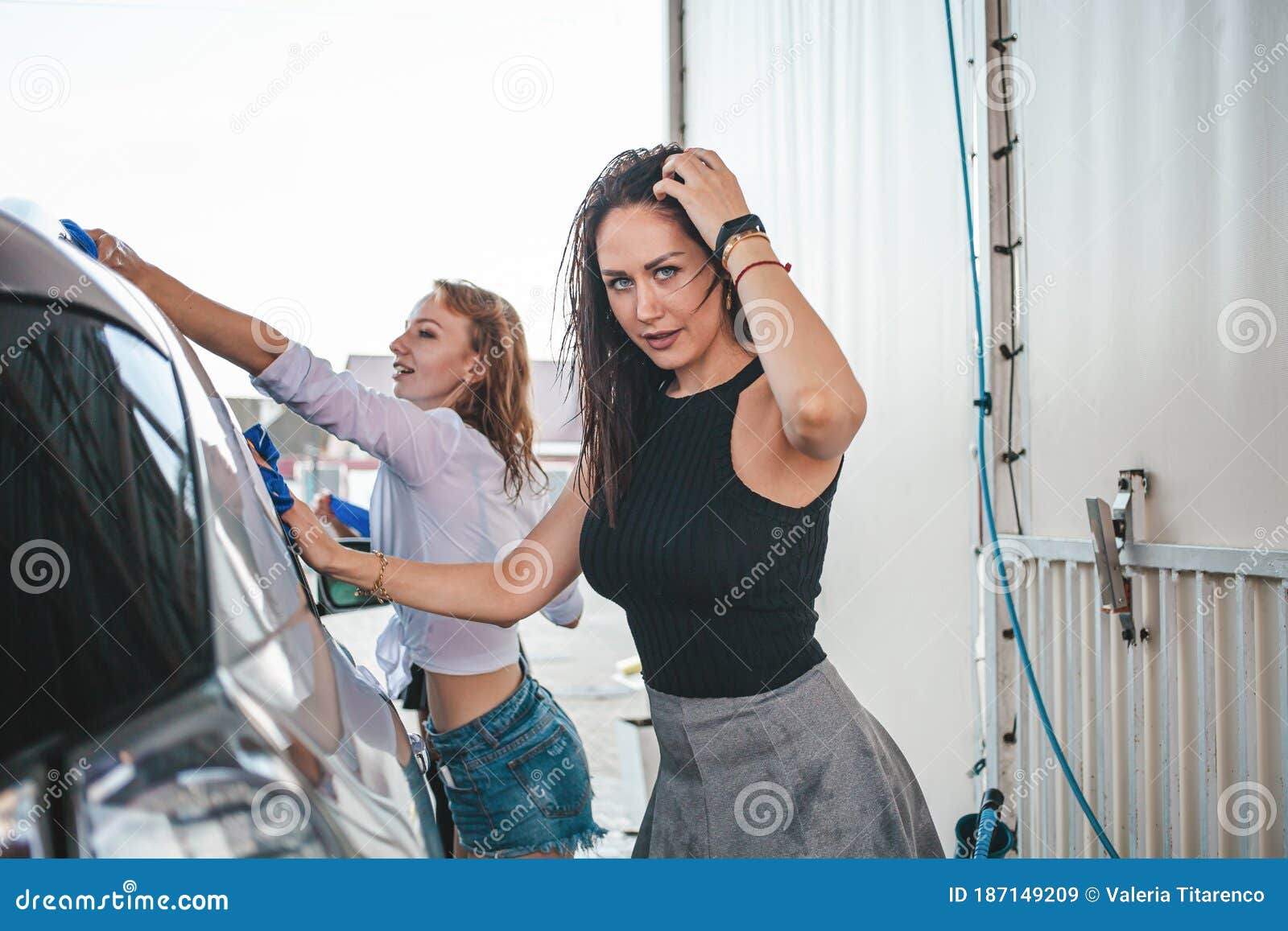 Car wash girls