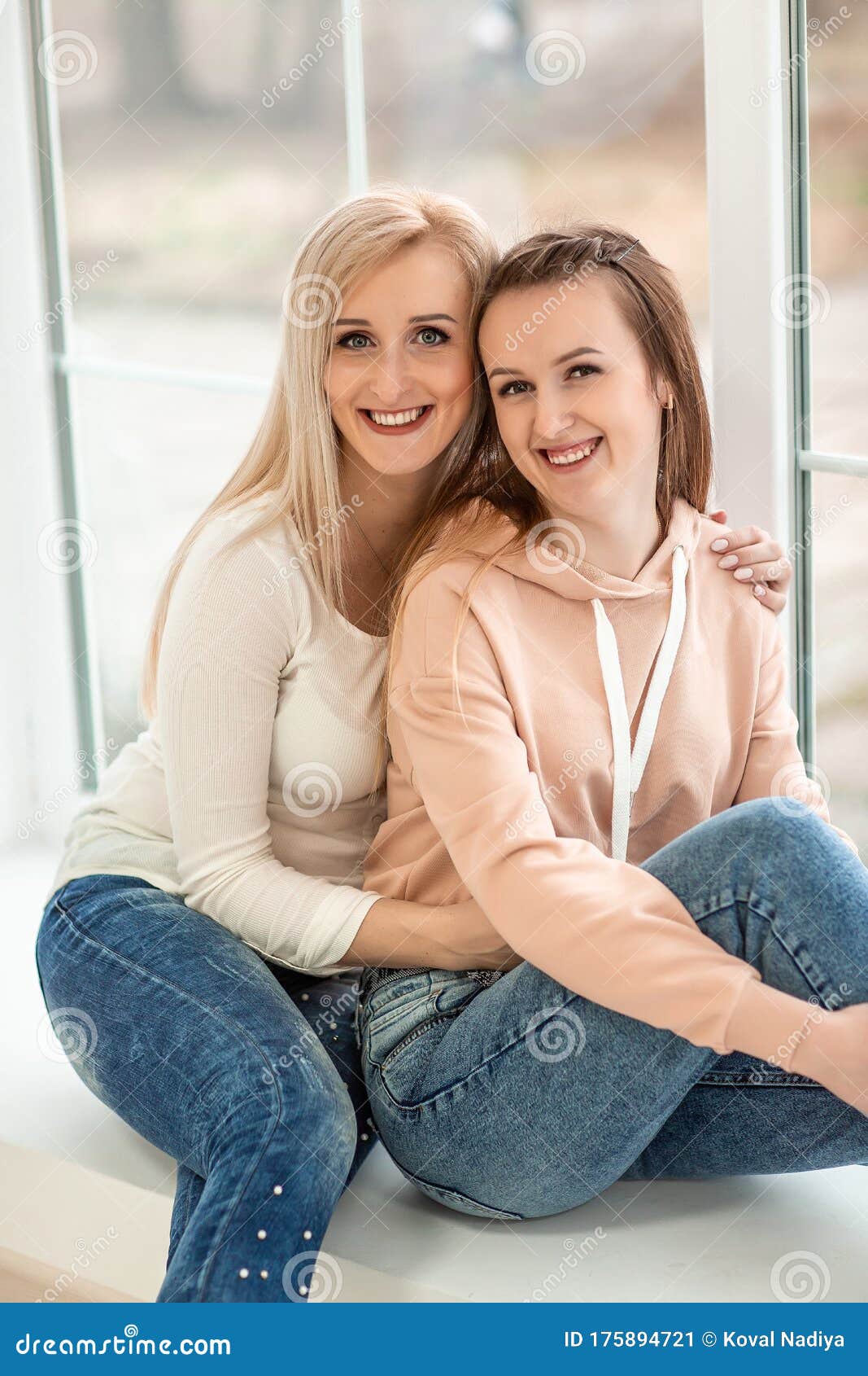 Gorgeous Young Lesbians