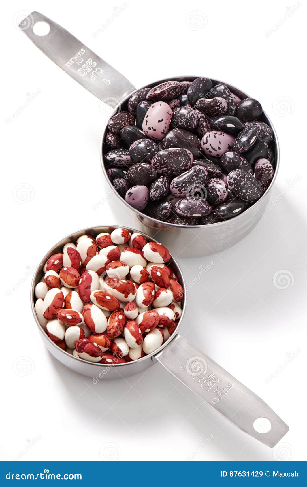 Two Measuring Cups with Kidney Beans Stock Image Image of vegetarian