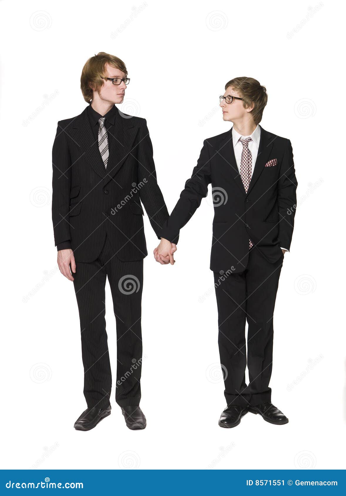 two-men-holding-hands-8571551.jpg