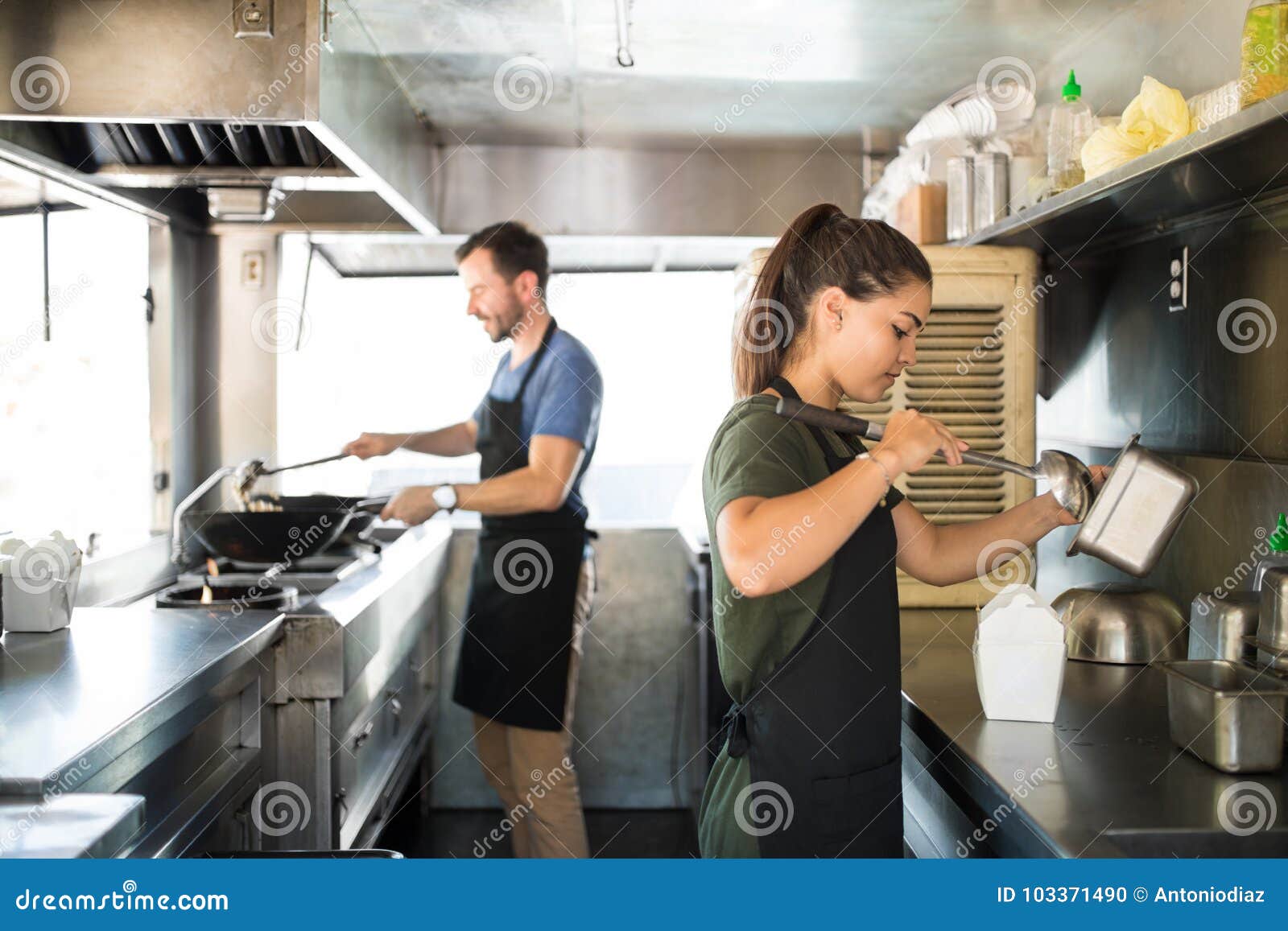 31,723 Two People Cooking Stock Photos image