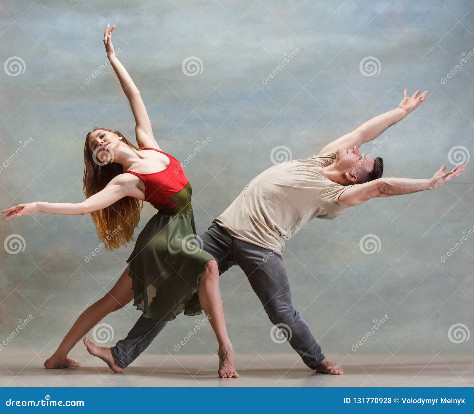 Page 43 | Modern Dance Poses Images - Free Download on Freepik