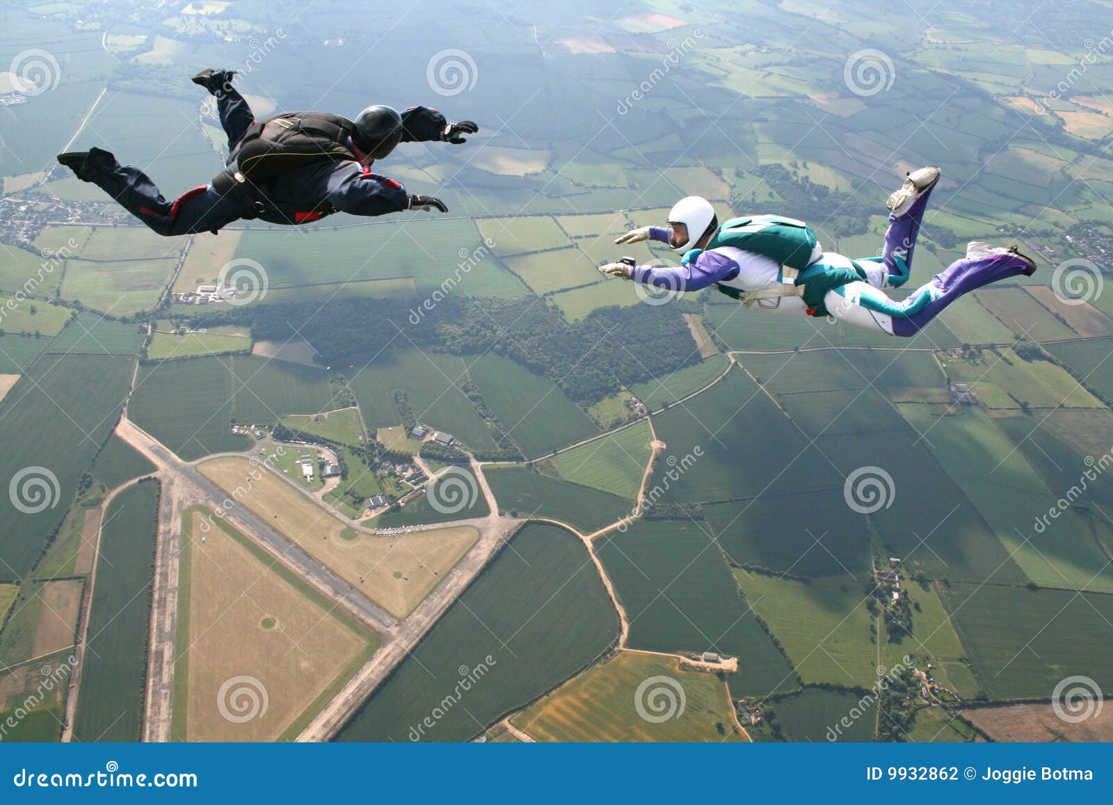 two skydivers in freefall