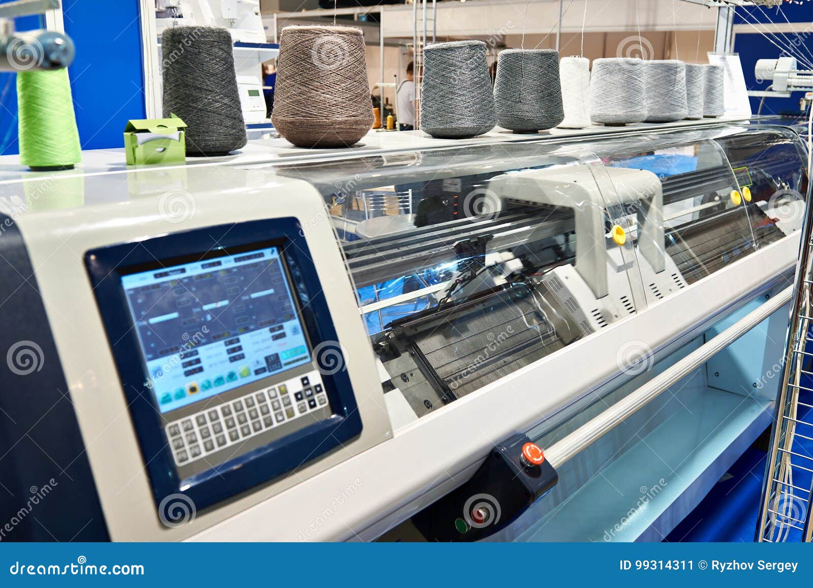 Two System Flat Knitting Machine with One Carriage Stock Image Image of hand, coils 99314311