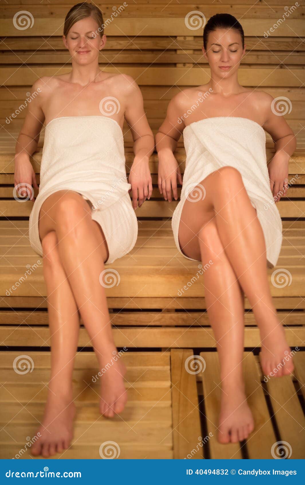 Two Naked Frauen Together