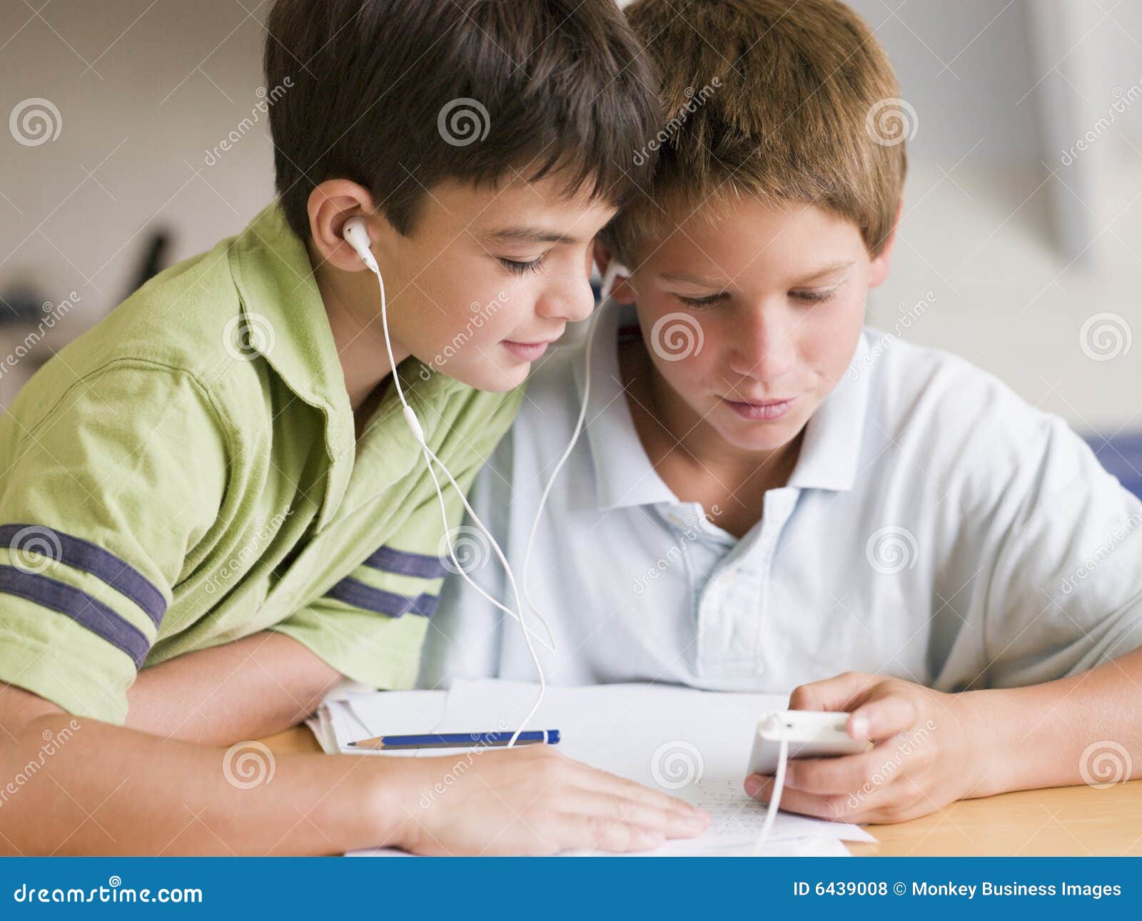 Homework & Study Distraction Tips From The Experts | Oxford Learning