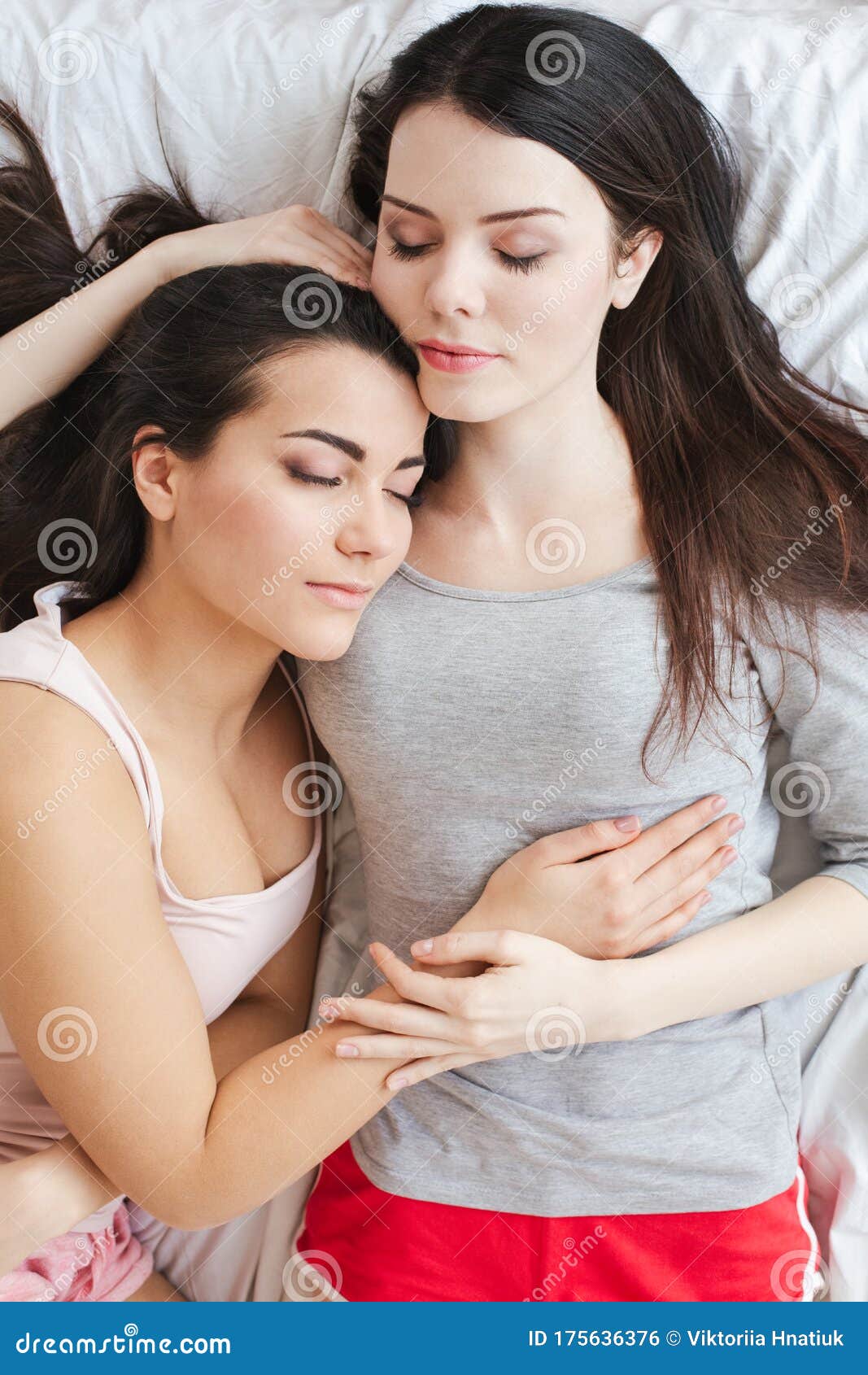 Sleeping Lesbians Porn