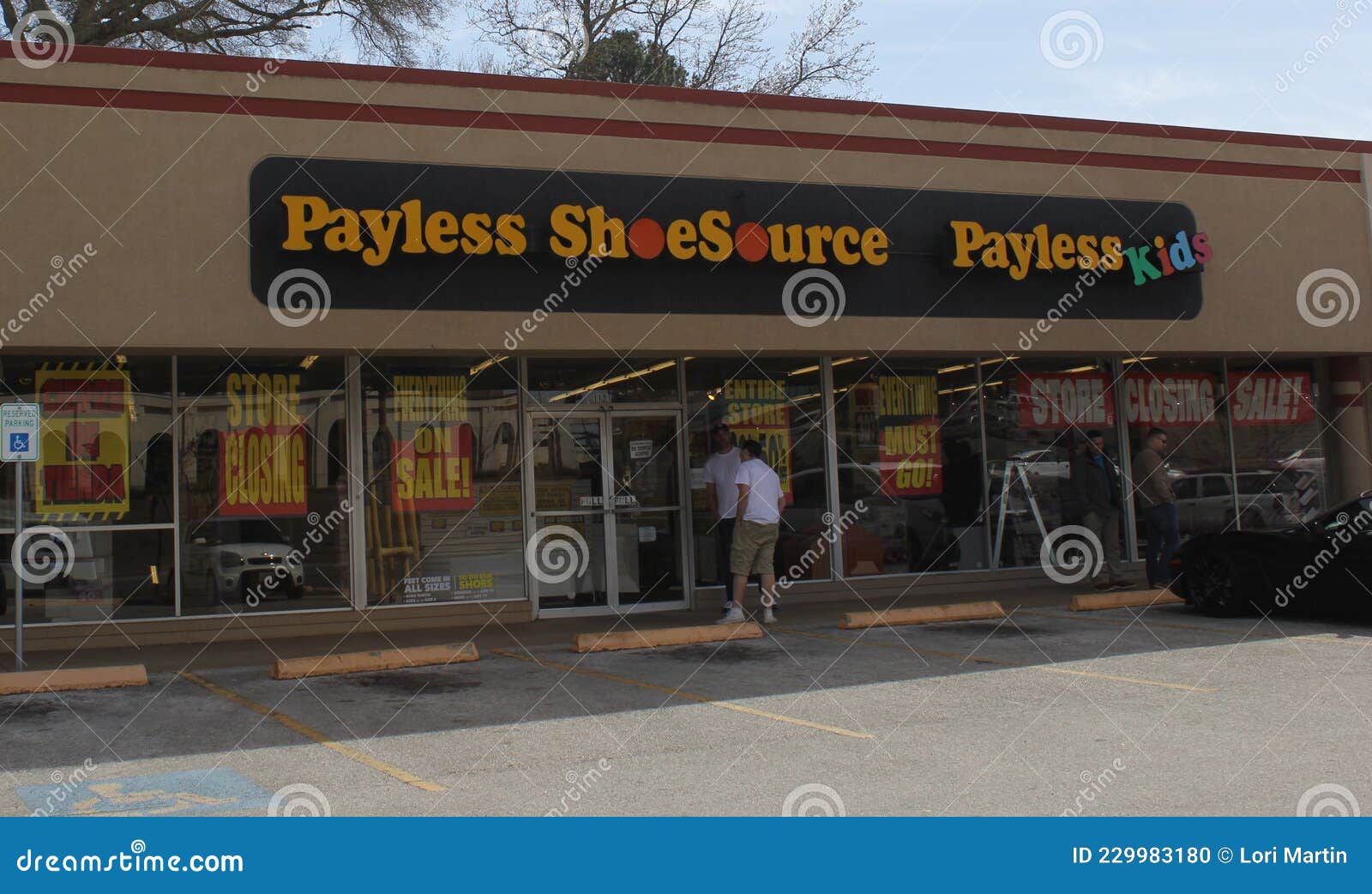 Tyler, TX - March 6, 2019 : Payless ShoeSource on 5th Street with Going ...