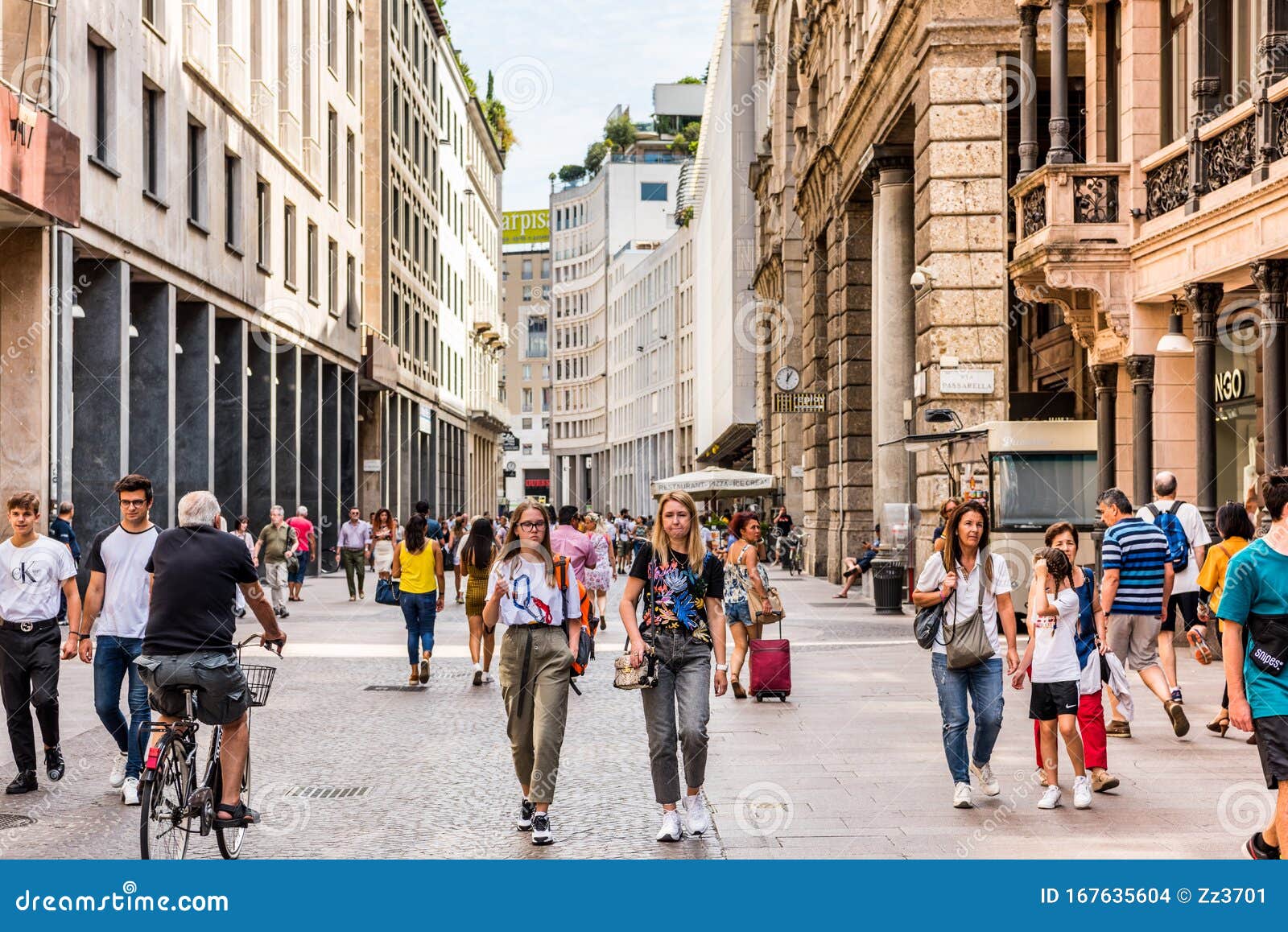 Milan City Shopping Streets Editorial Photo CartoonDealer 193128289 milan-city-shopping-streets-editorial-photo-cartoondealer-193128289