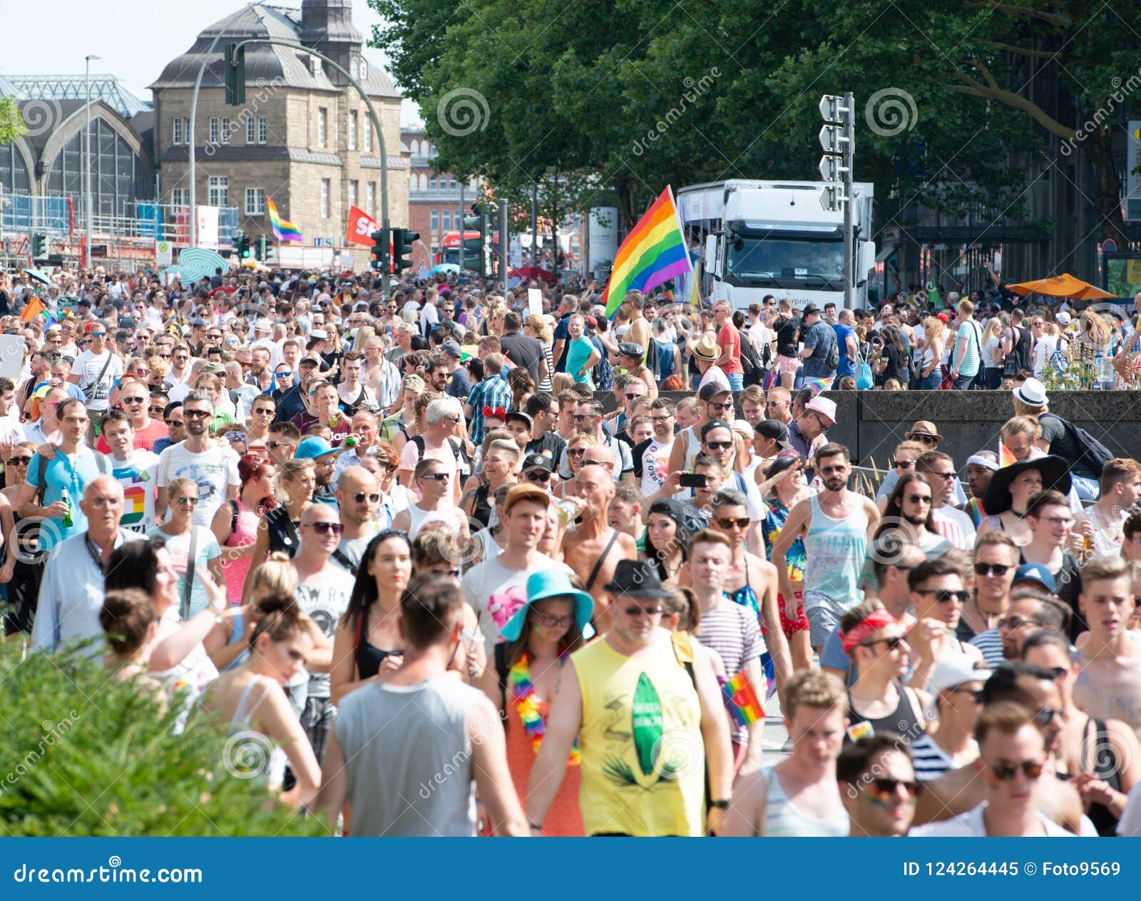 Tyskland Hamburg - Augusti 4, 2018: Christopher gatadag Förälskelse ståtar i Hamburg