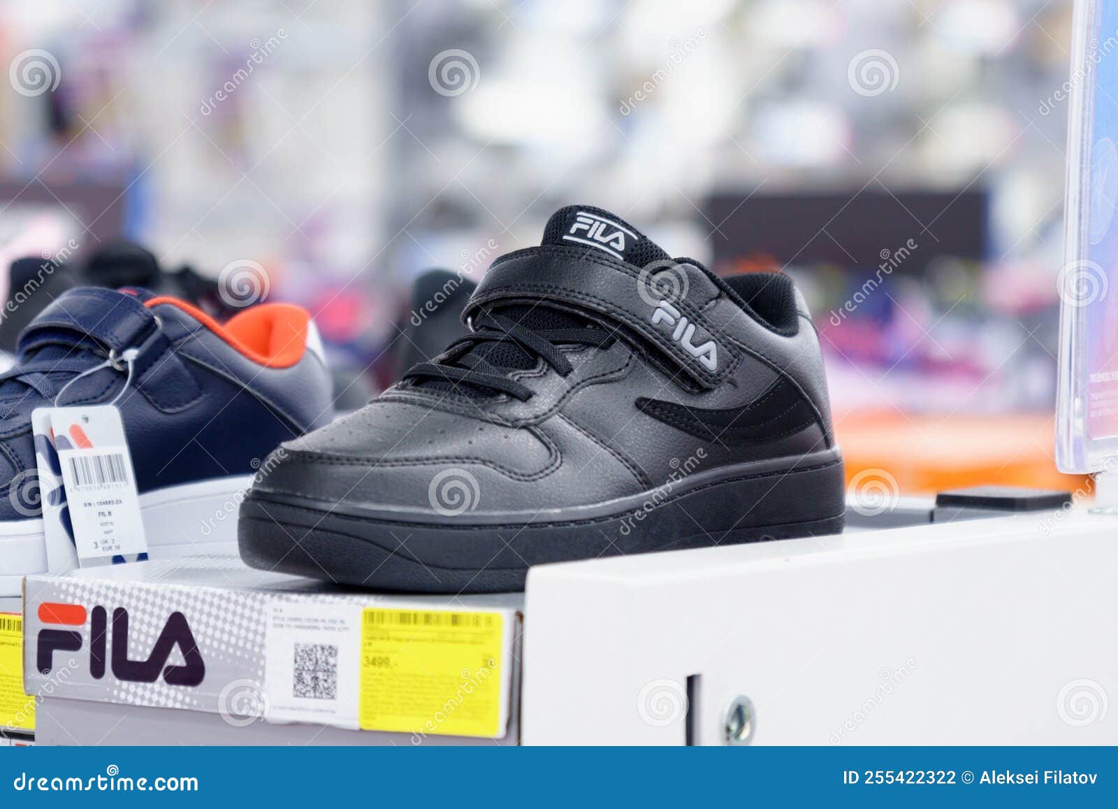 Fila stylish shoes hot sale