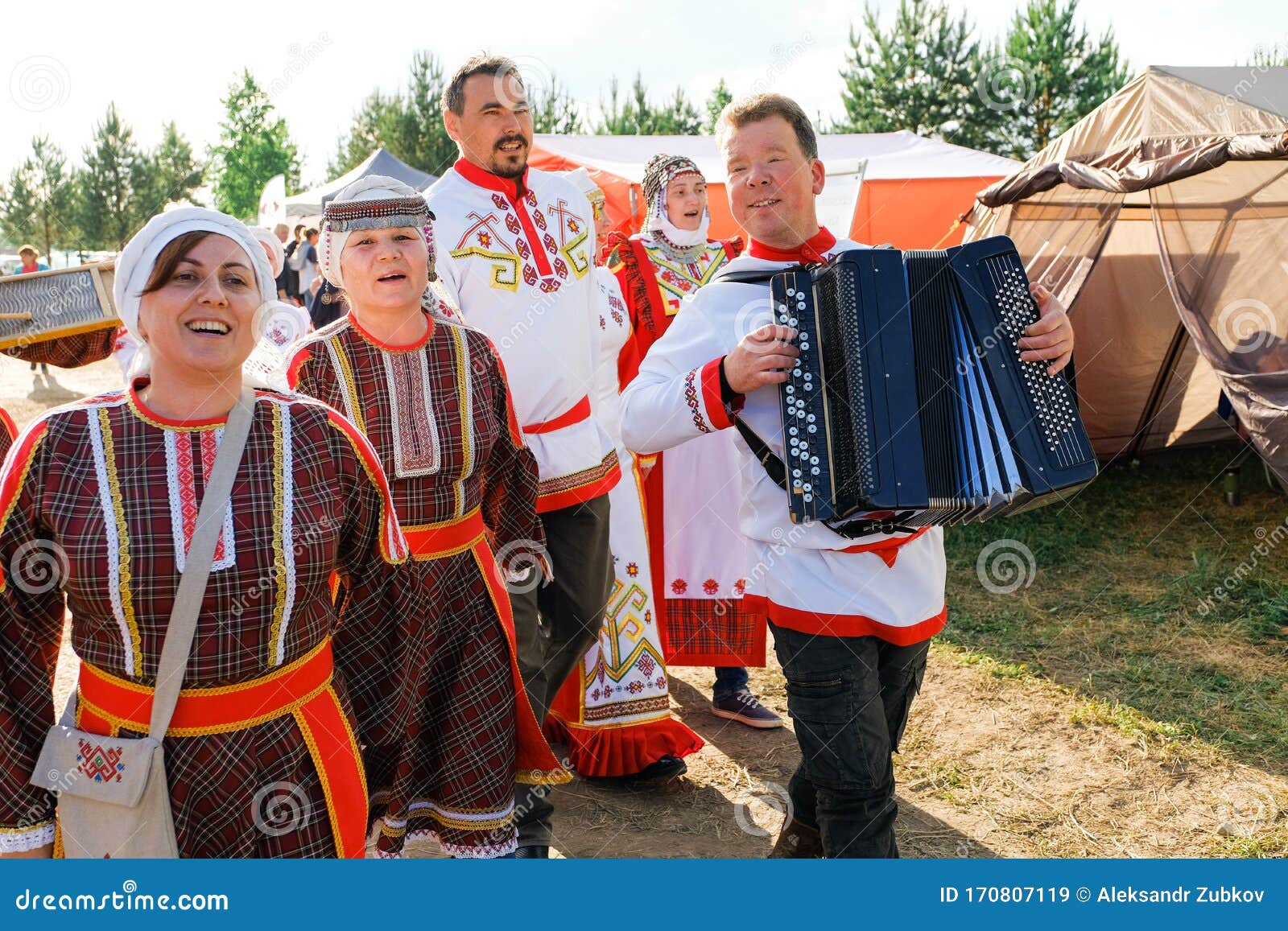 Tyumen, Russia-June 15, 2019. Women and Men in Traditional Costumes ...