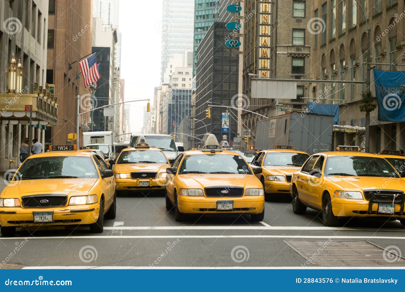 Táxis de New York foto editorial. Imagem de cidade, limusine 28843576